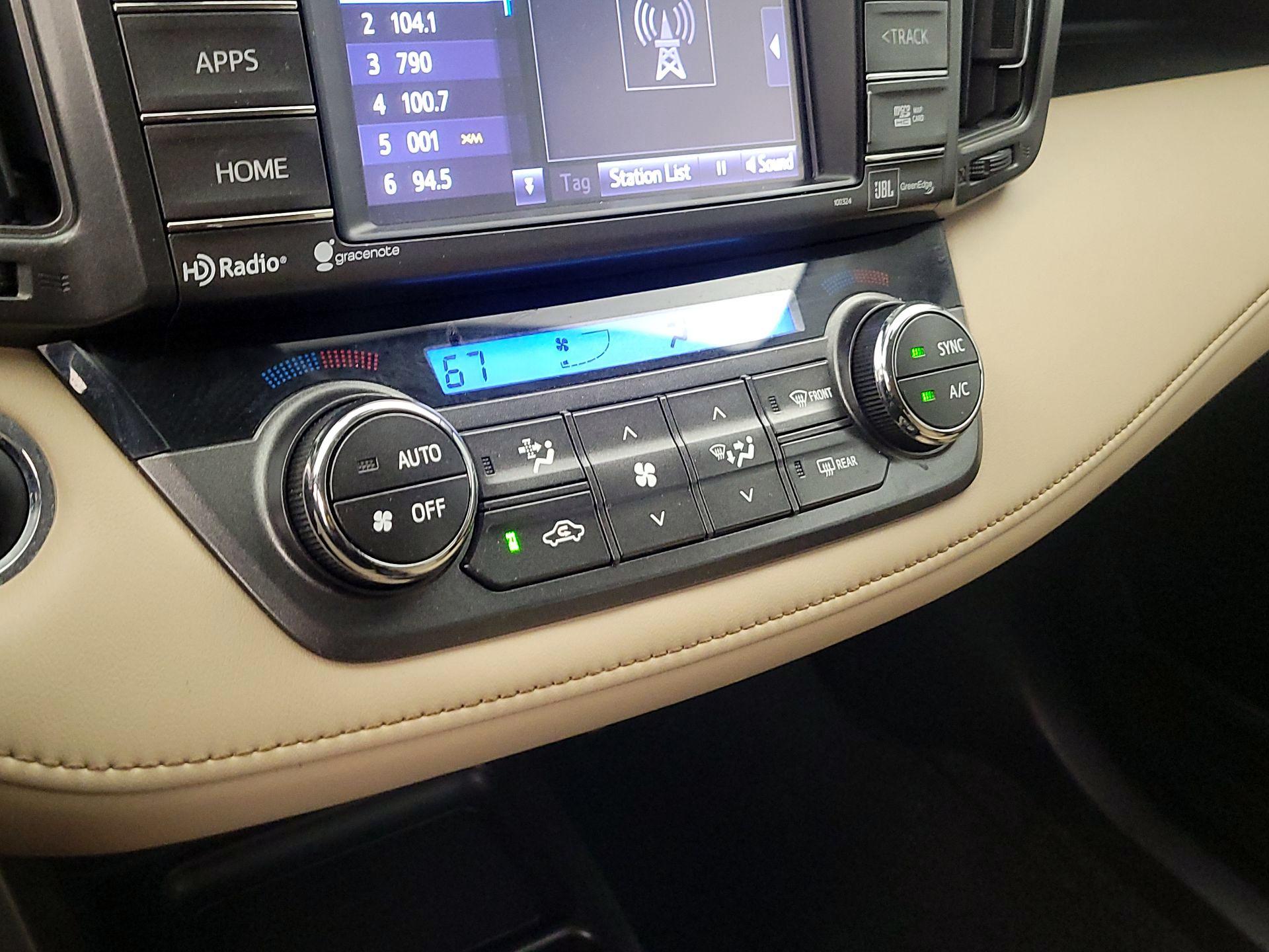 Thumbnail: 2015 Toyota RAV4 - 16