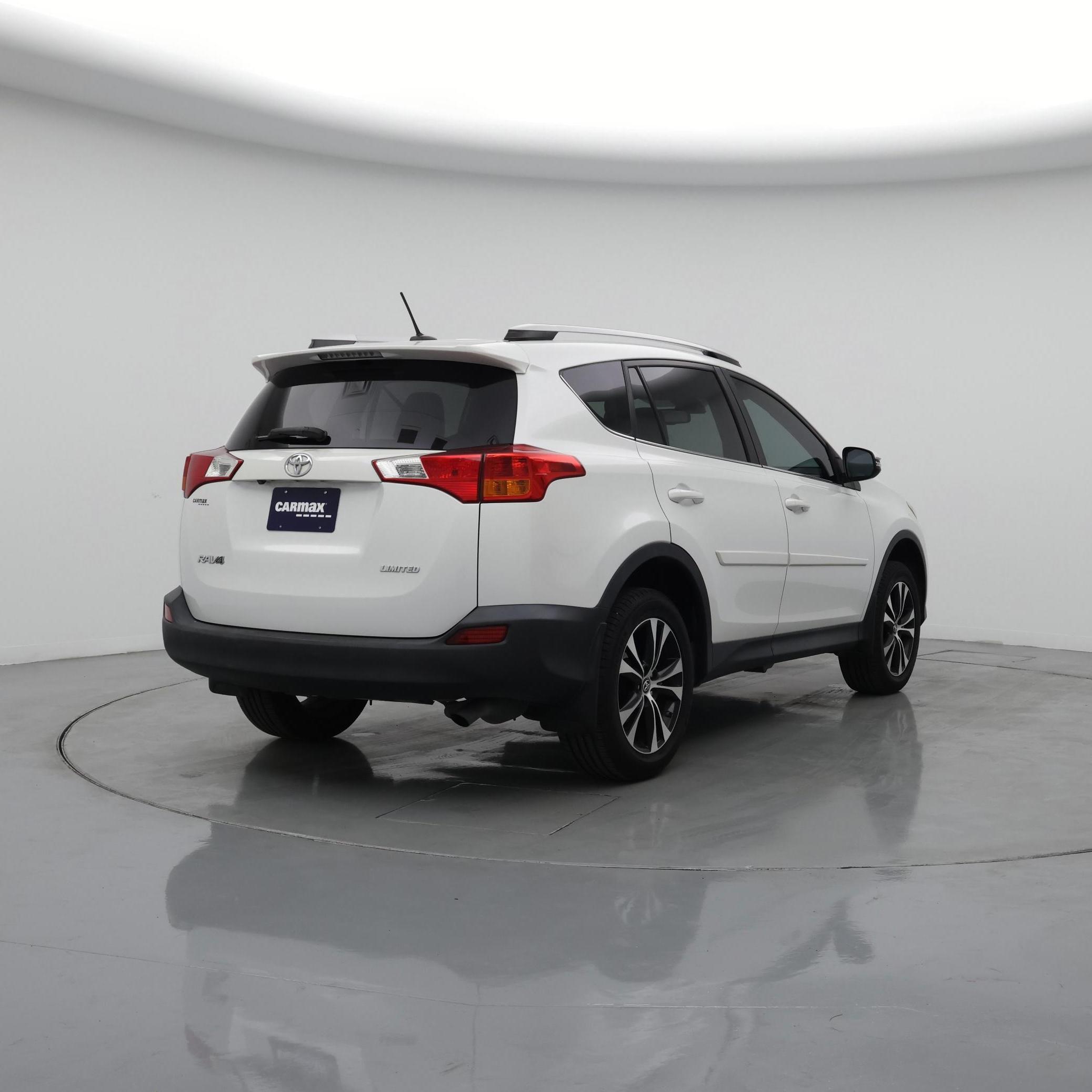 Thumbnail: 2015 Toyota RAV4 - 8