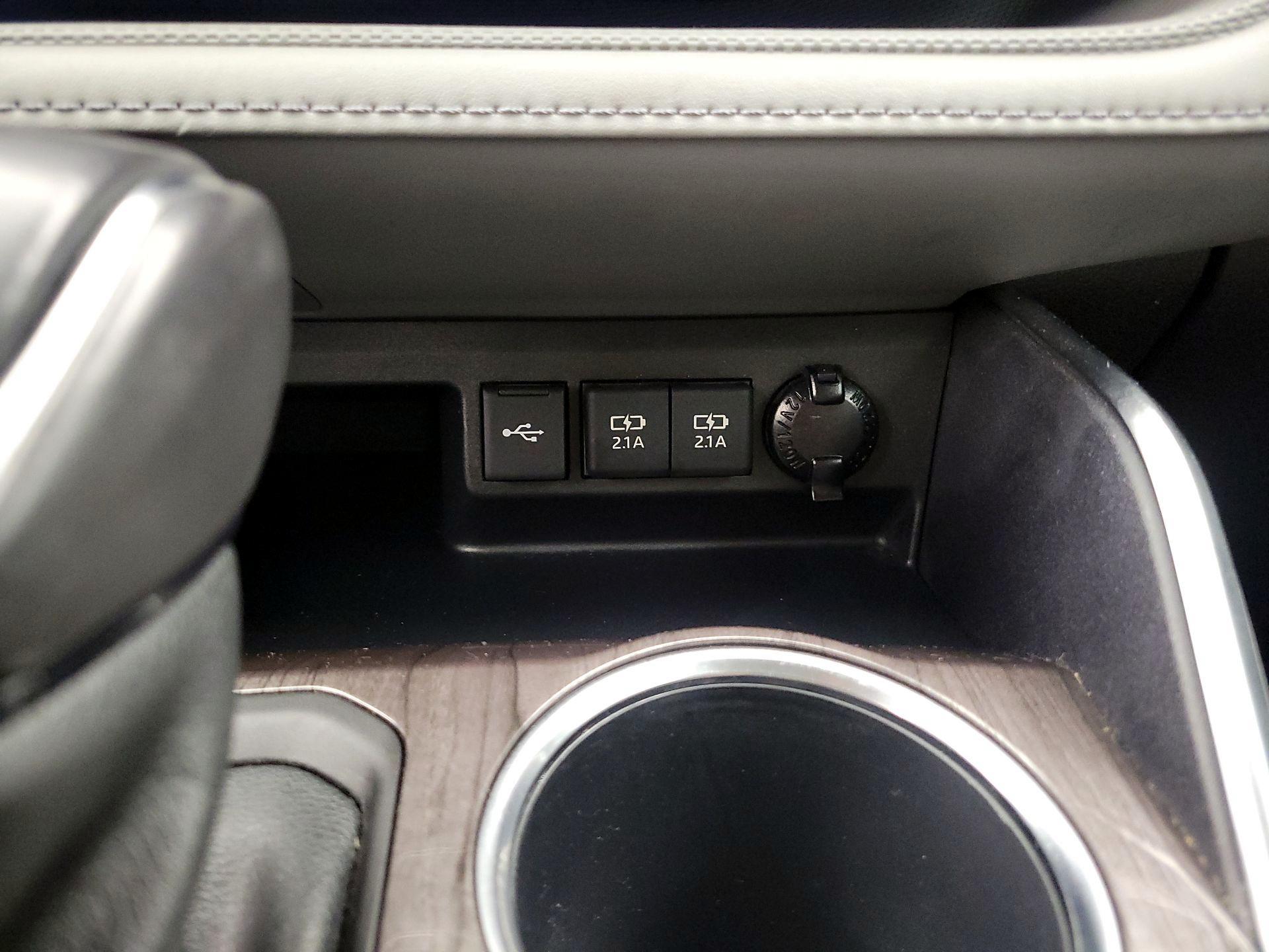 Thumbnail: 2021 Toyota Highlander - 19