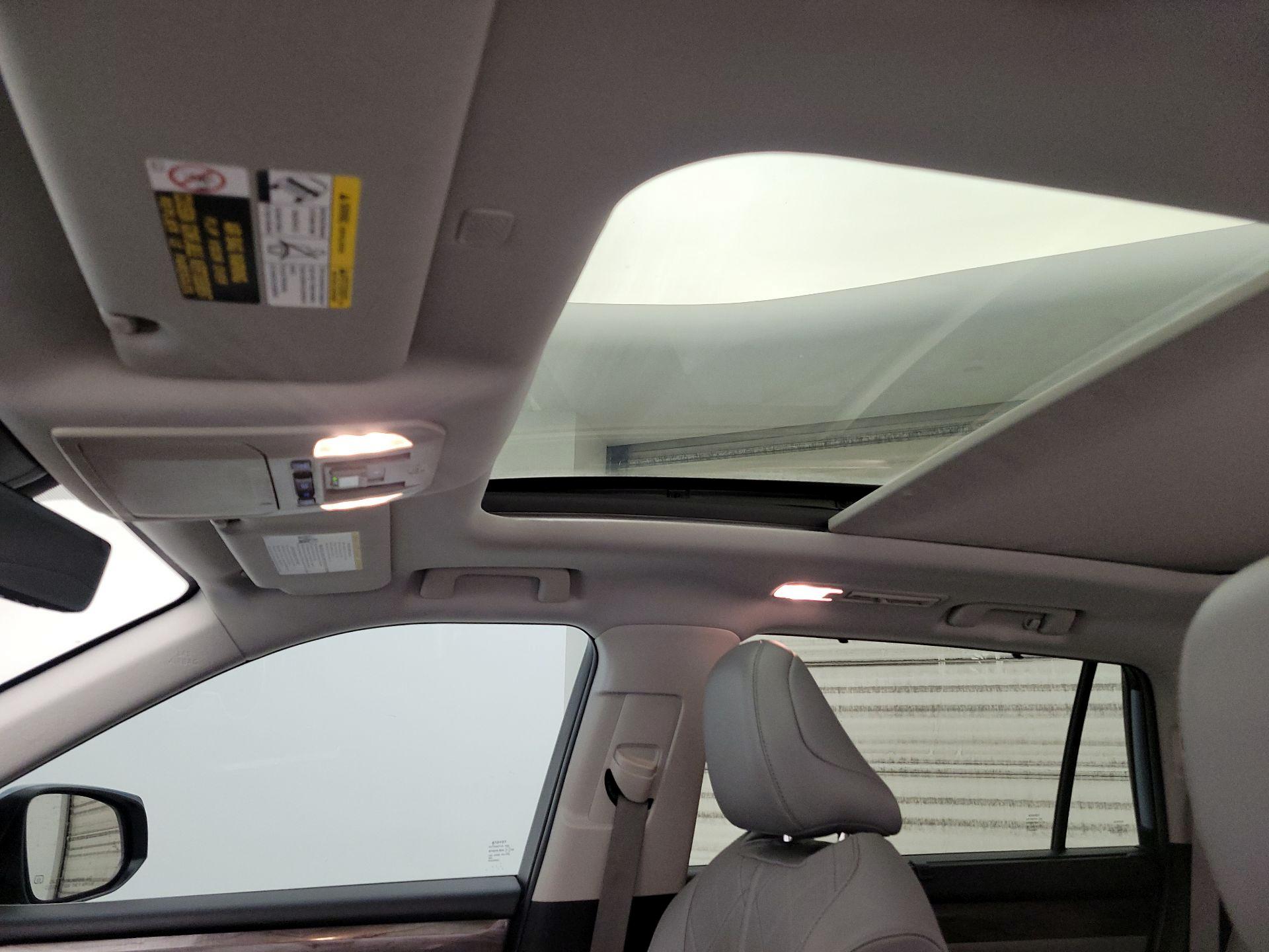 Thumbnail: 2021 Toyota Highlander - 20