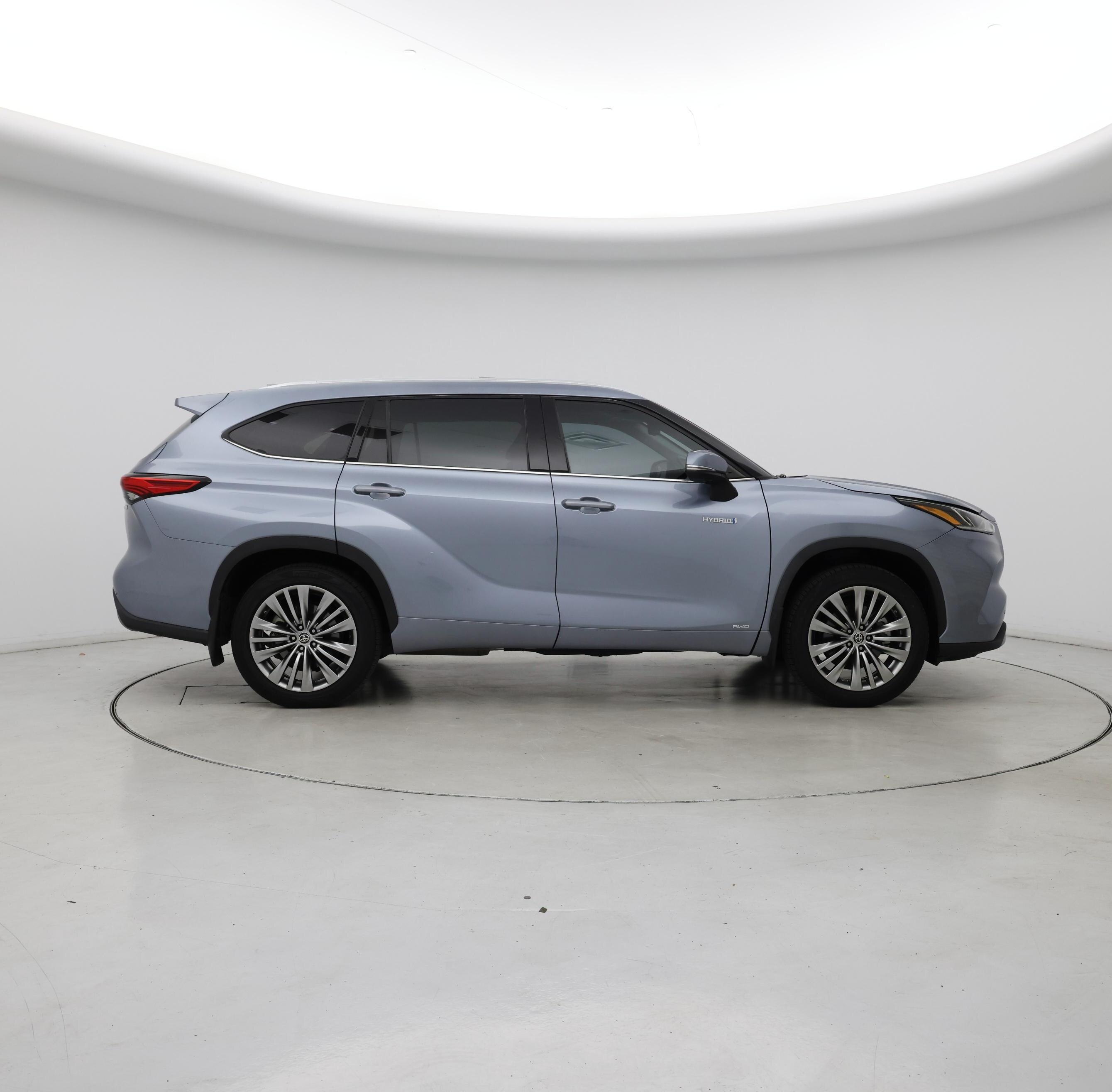 Thumbnail: 2021 Toyota Highlander - 7