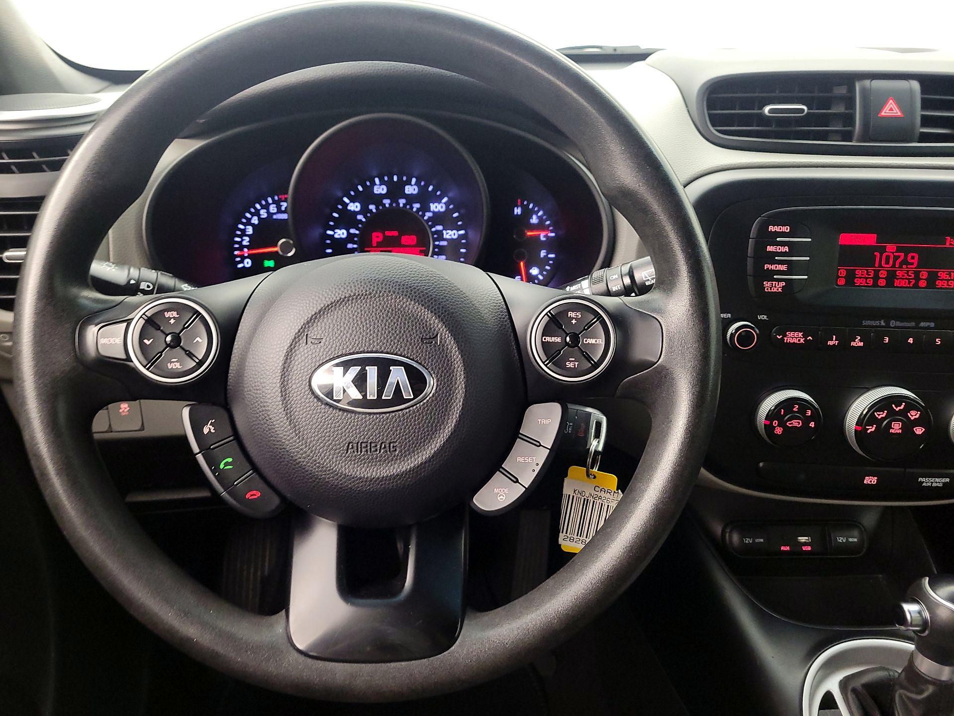 Thumbnail: 2015 Kia Soul - 10
