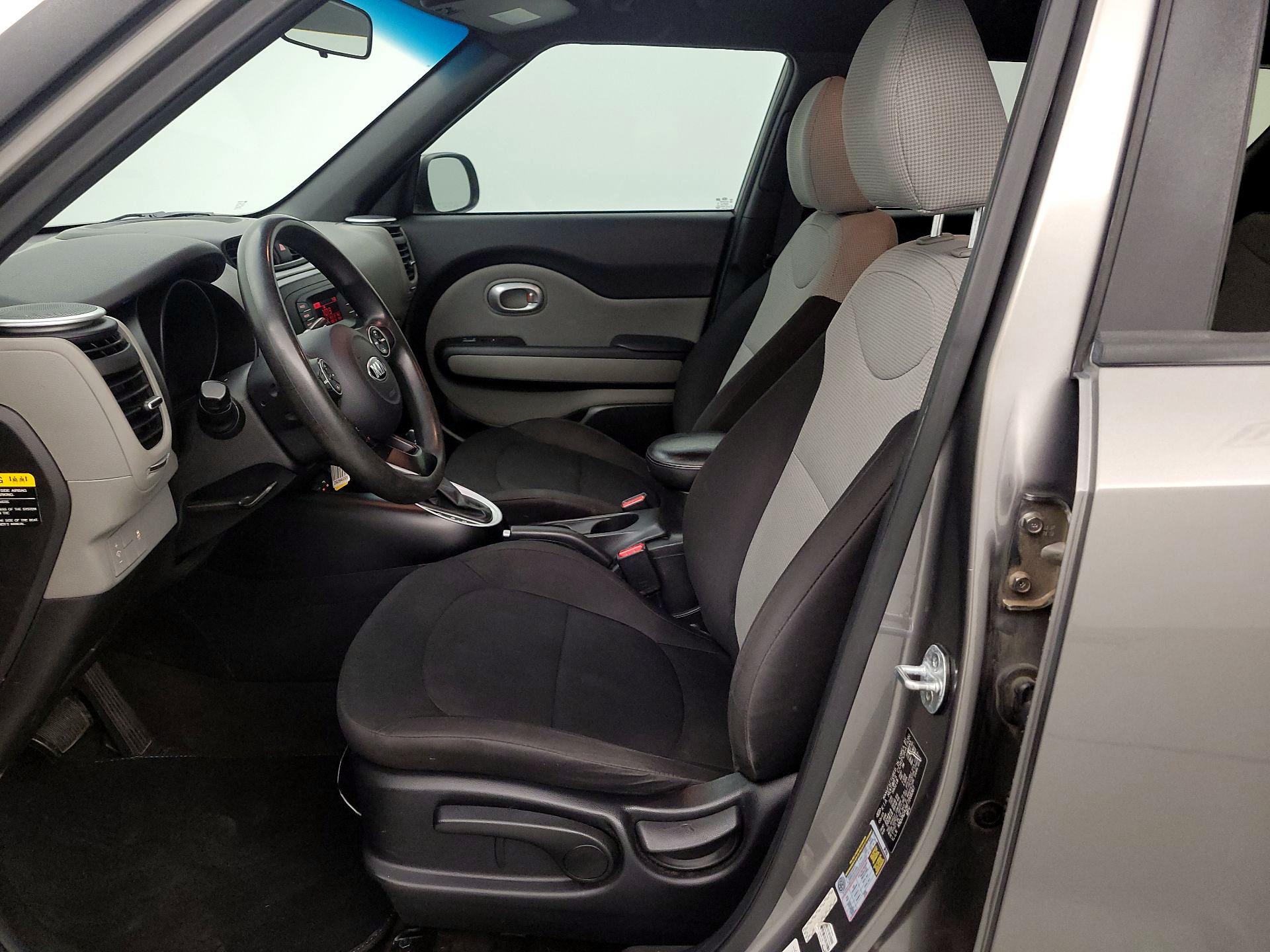 Thumbnail: 2015 Kia Soul - 11