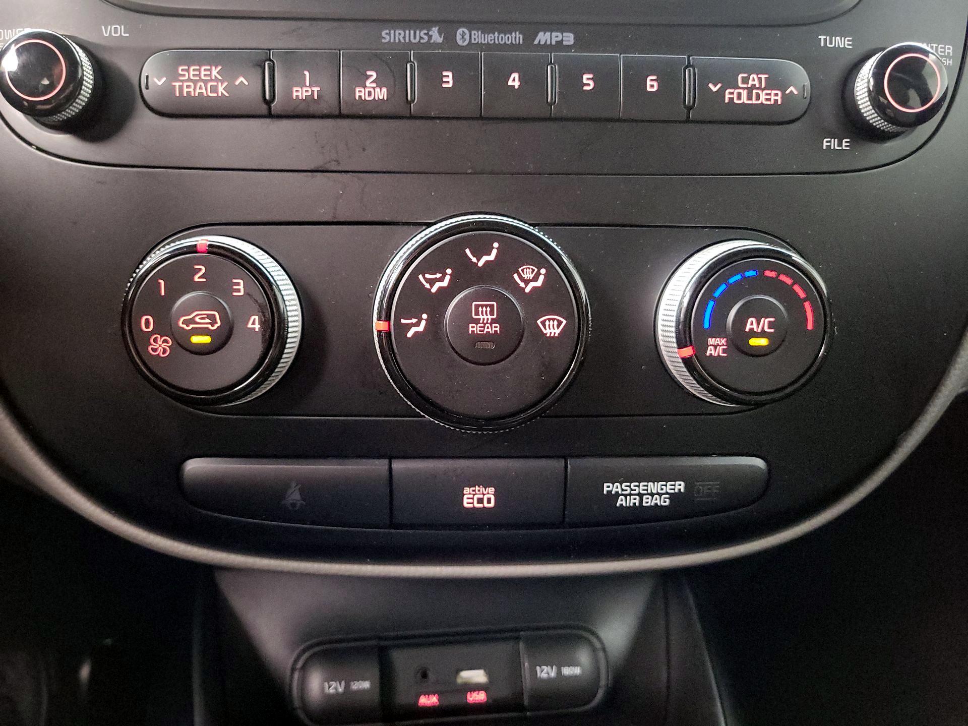 Thumbnail: 2015 Kia Soul - 15