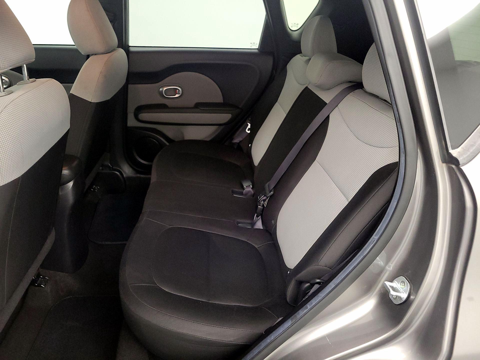 Thumbnail: 2015 Kia Soul - 18