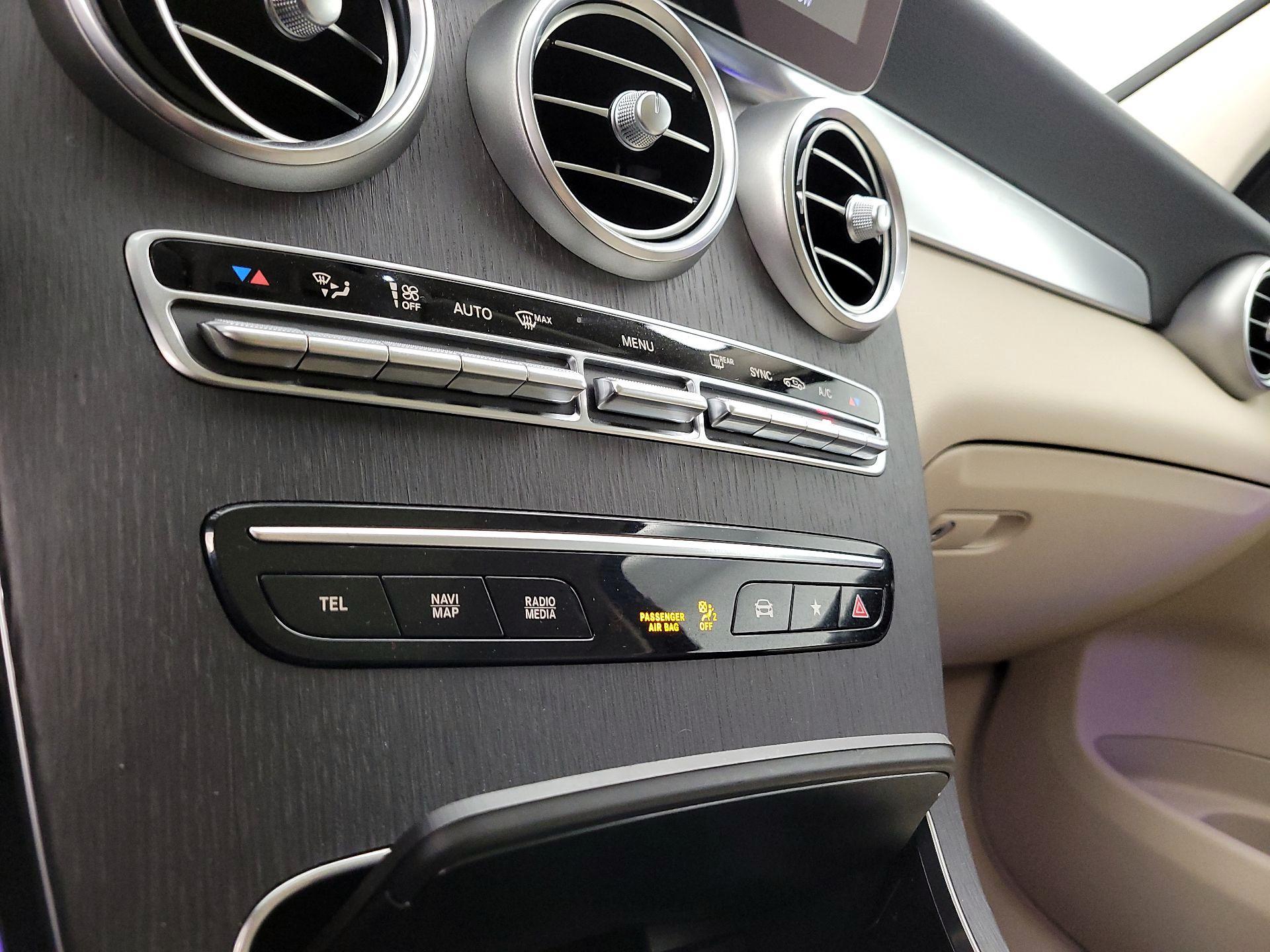 Thumbnail: 2020 Mercedes-Benz GLC - 16