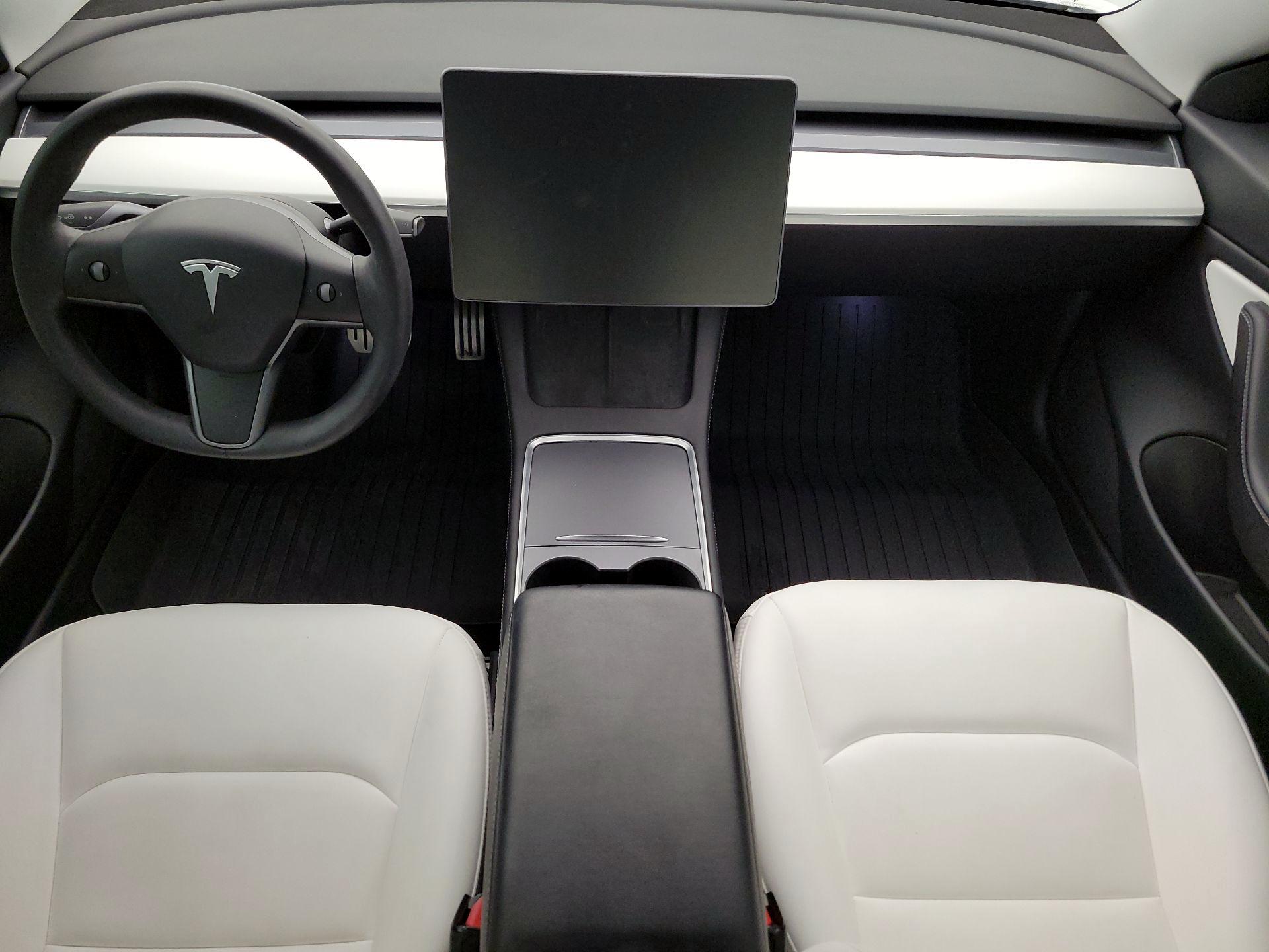 Thumbnail: 2021 Tesla Model 3 - 9