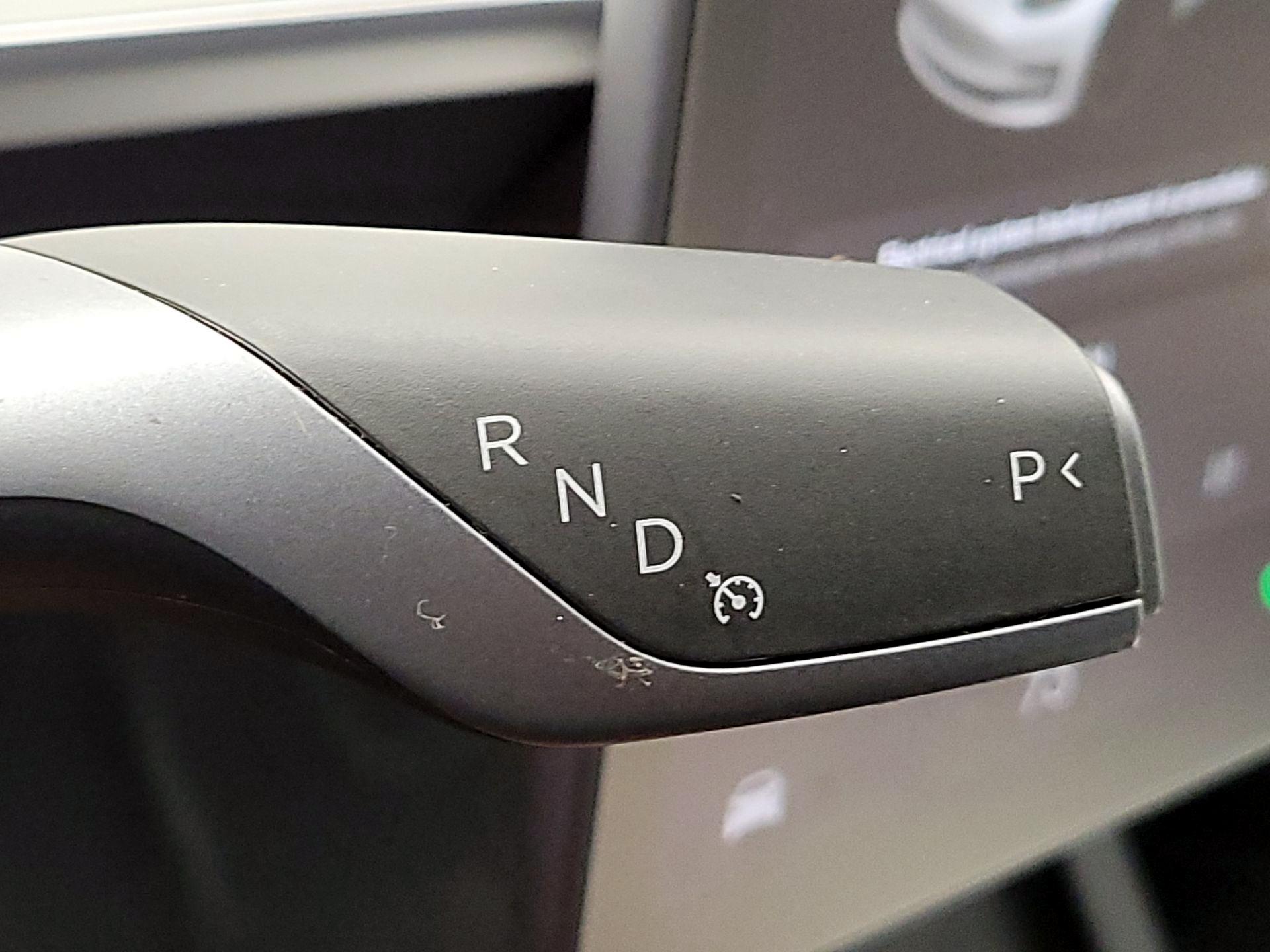 Thumbnail: 2021 Tesla Model 3 - 17