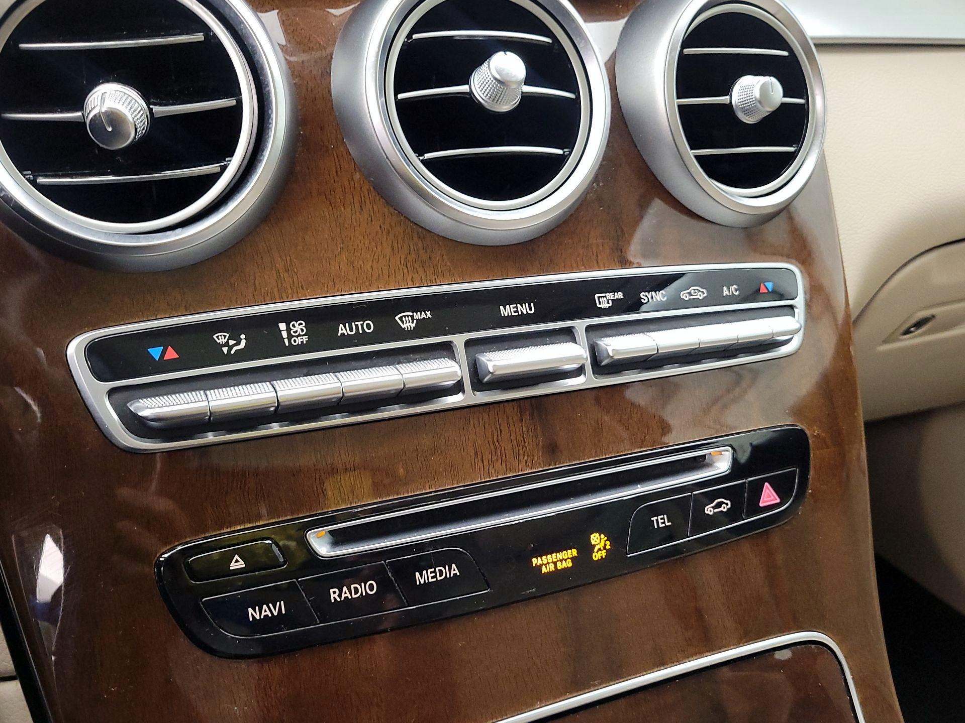 Thumbnail: 2018 Mercedes-Benz GLC - 17