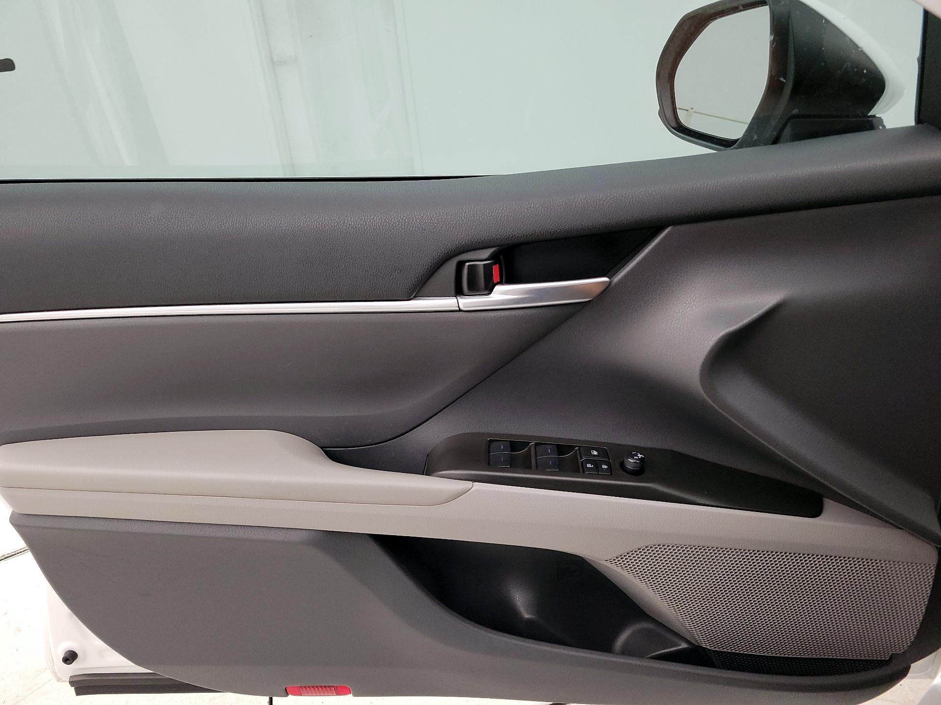 Thumbnail: 2023 Toyota Camry - 12