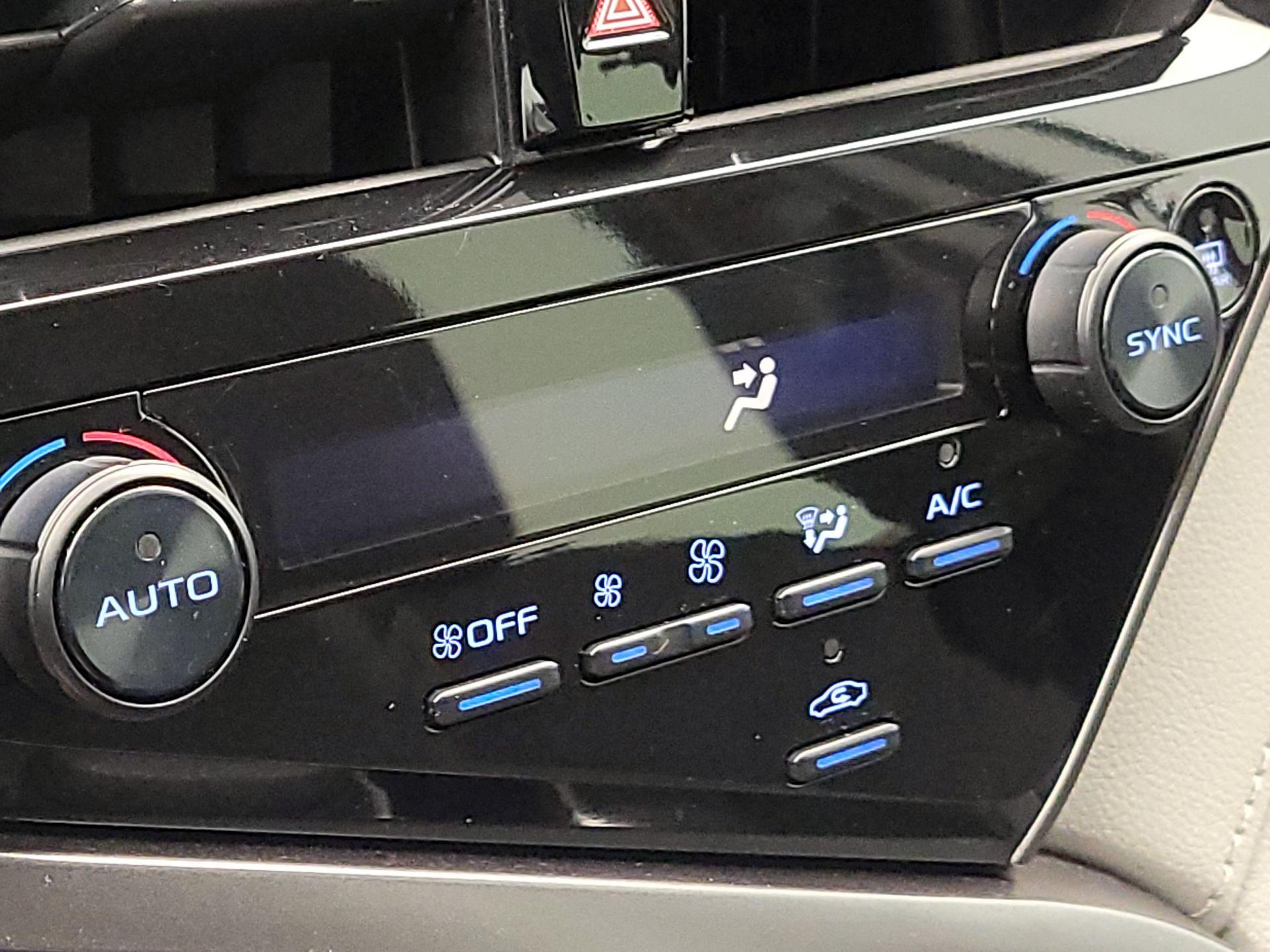 Thumbnail: 2023 Toyota Camry - 17