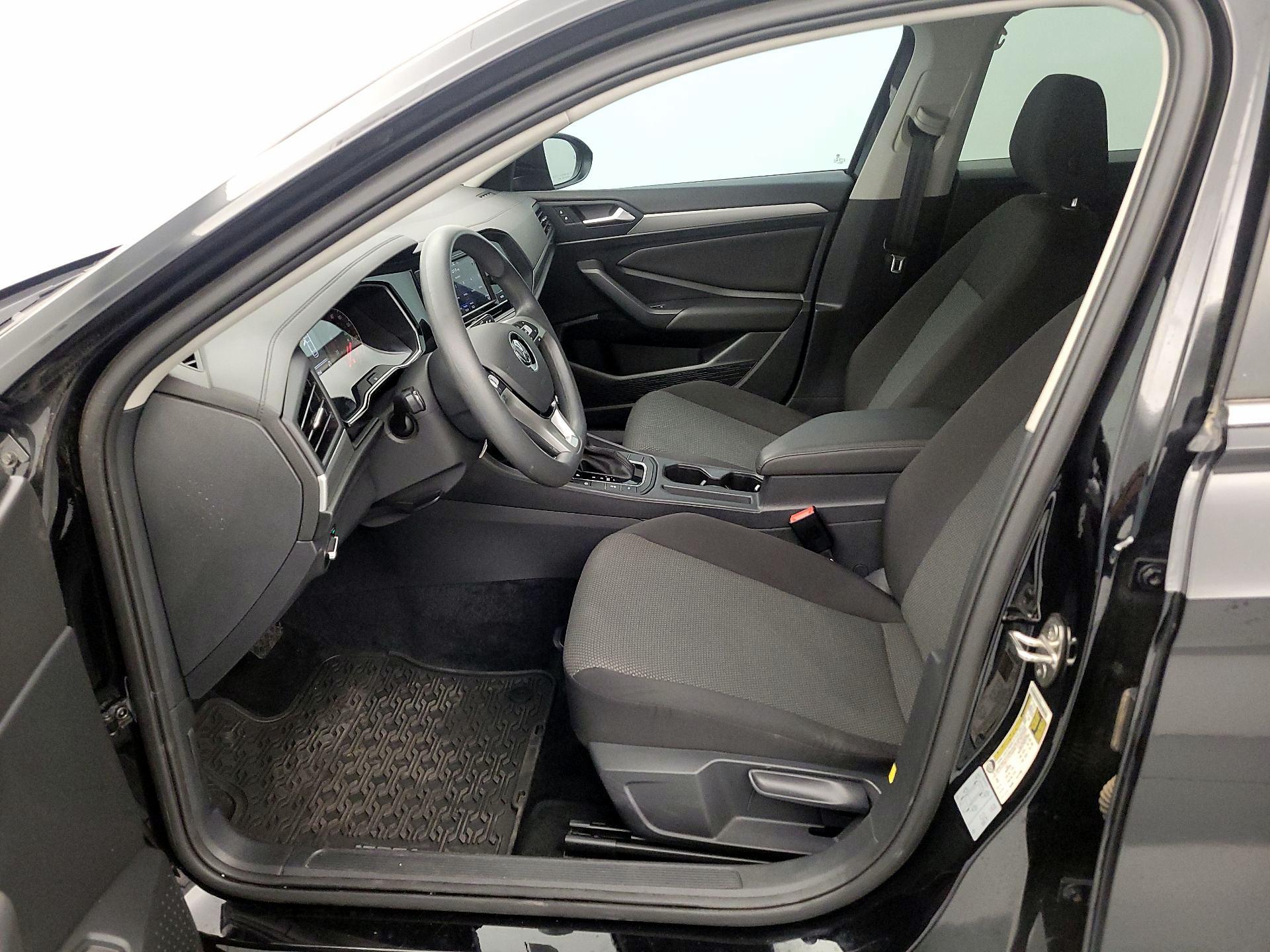 Thumbnail: 2021 Volkswagen Jetta - 11