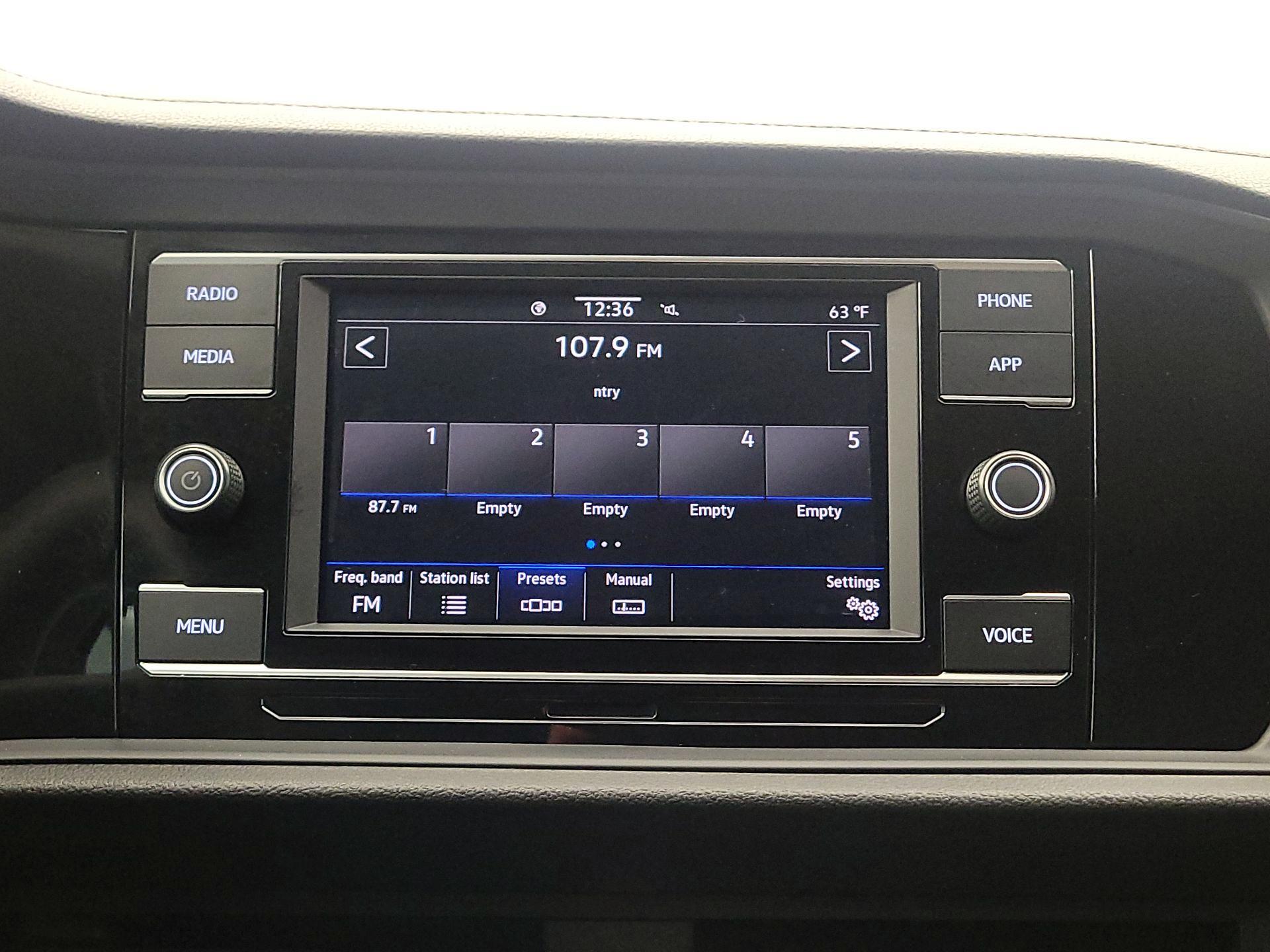 Thumbnail: 2021 Volkswagen Jetta - 15