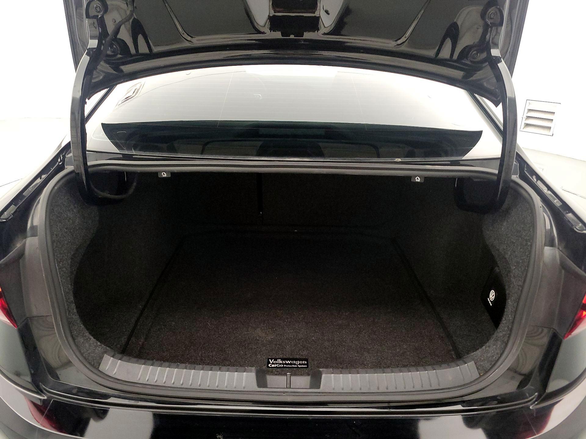 Thumbnail: 2021 Volkswagen Jetta - 20