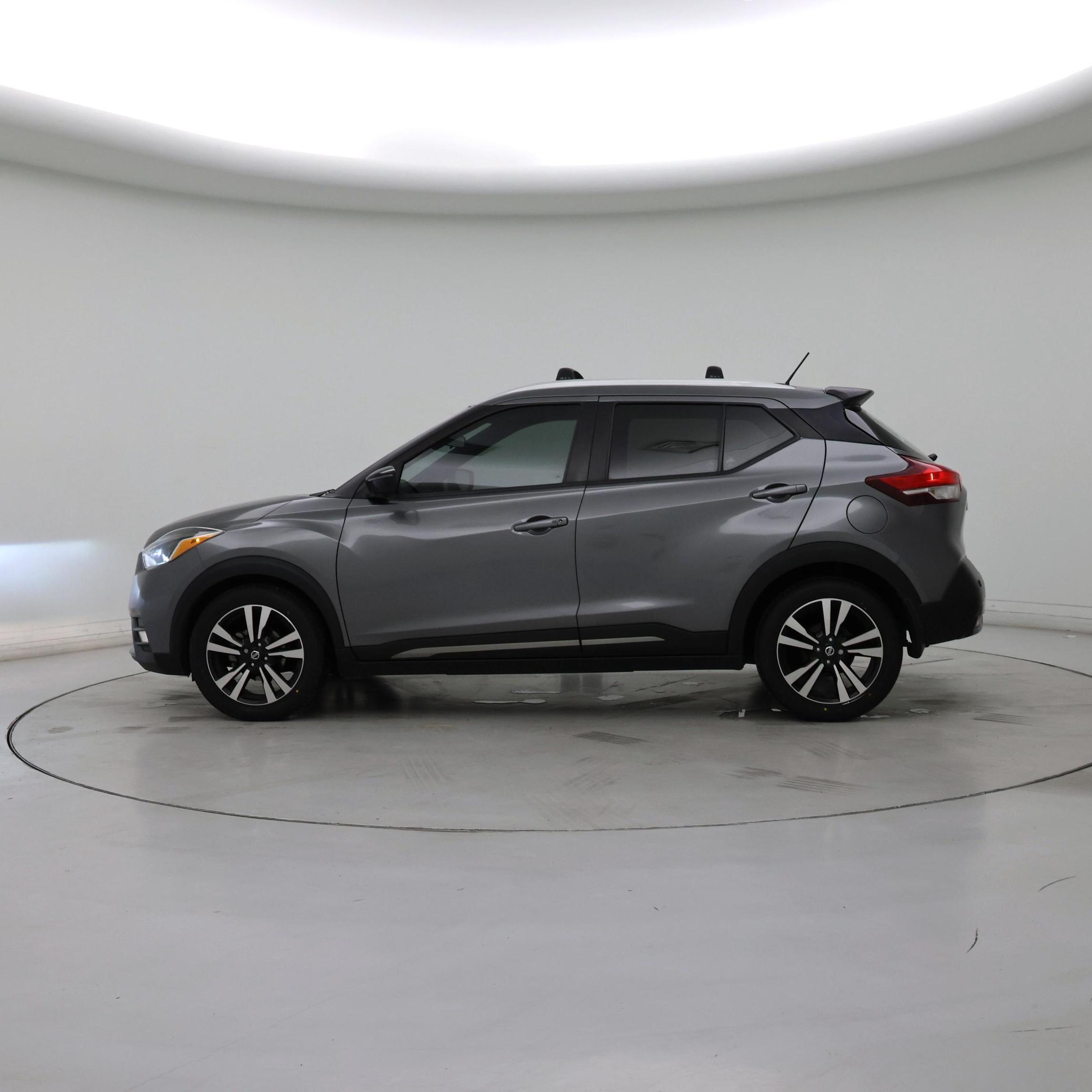 Thumbnail: 2020 Nissan Kicks - 3