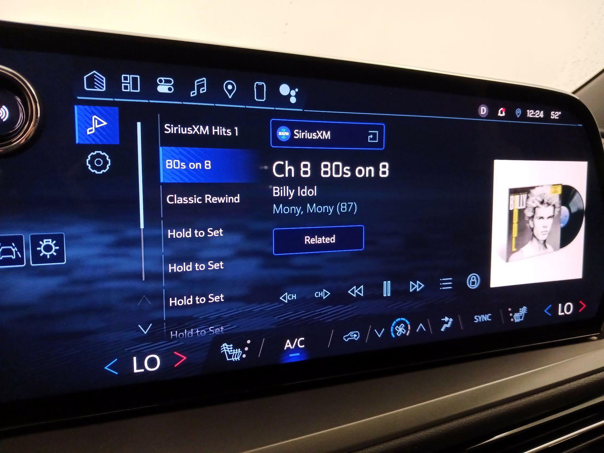 Thumbnail: 2024 Chevrolet Traverse - 15