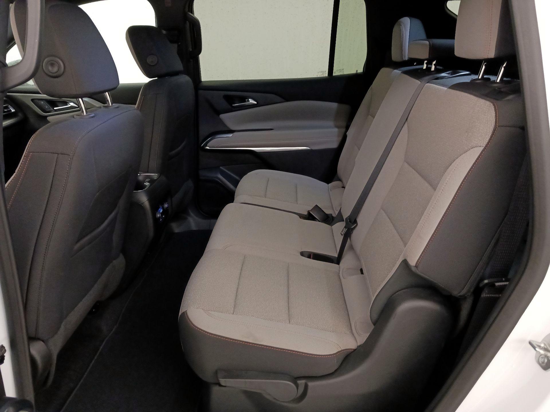 Thumbnail: 2024 Chevrolet Traverse - 19