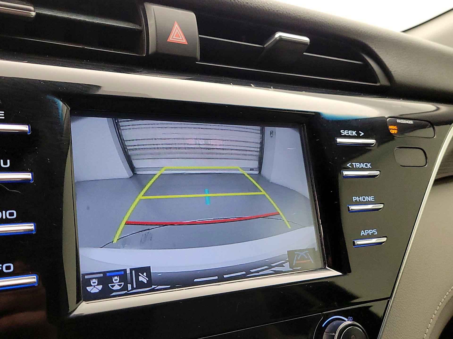 Thumbnail: 2018 Toyota Camry - 14