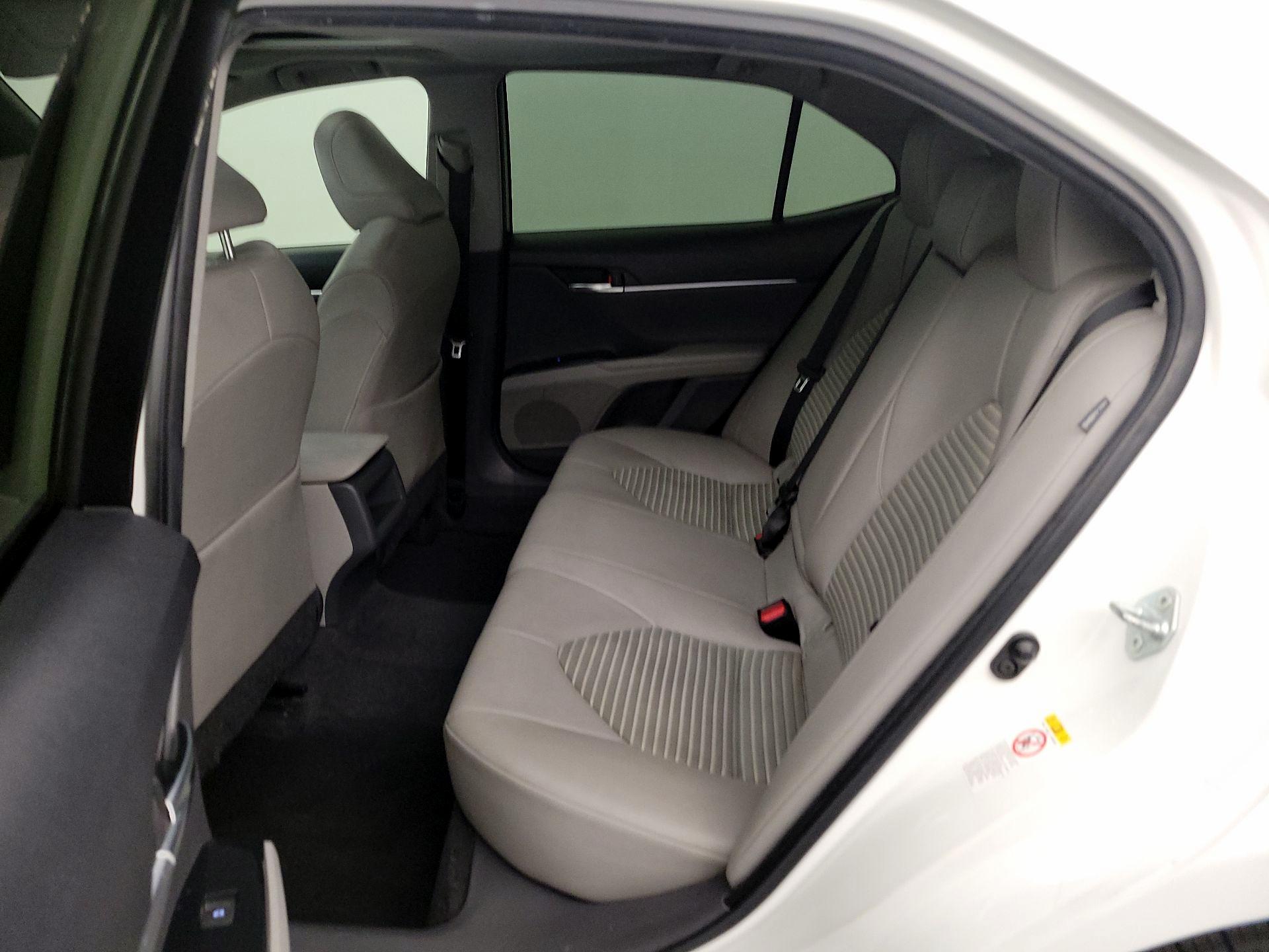 Thumbnail: 2018 Toyota Camry - 20