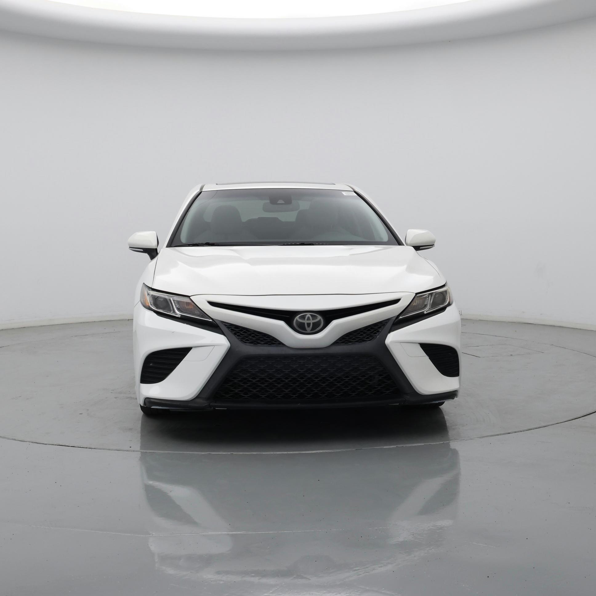 Thumbnail: 2018 Toyota Camry - 5
