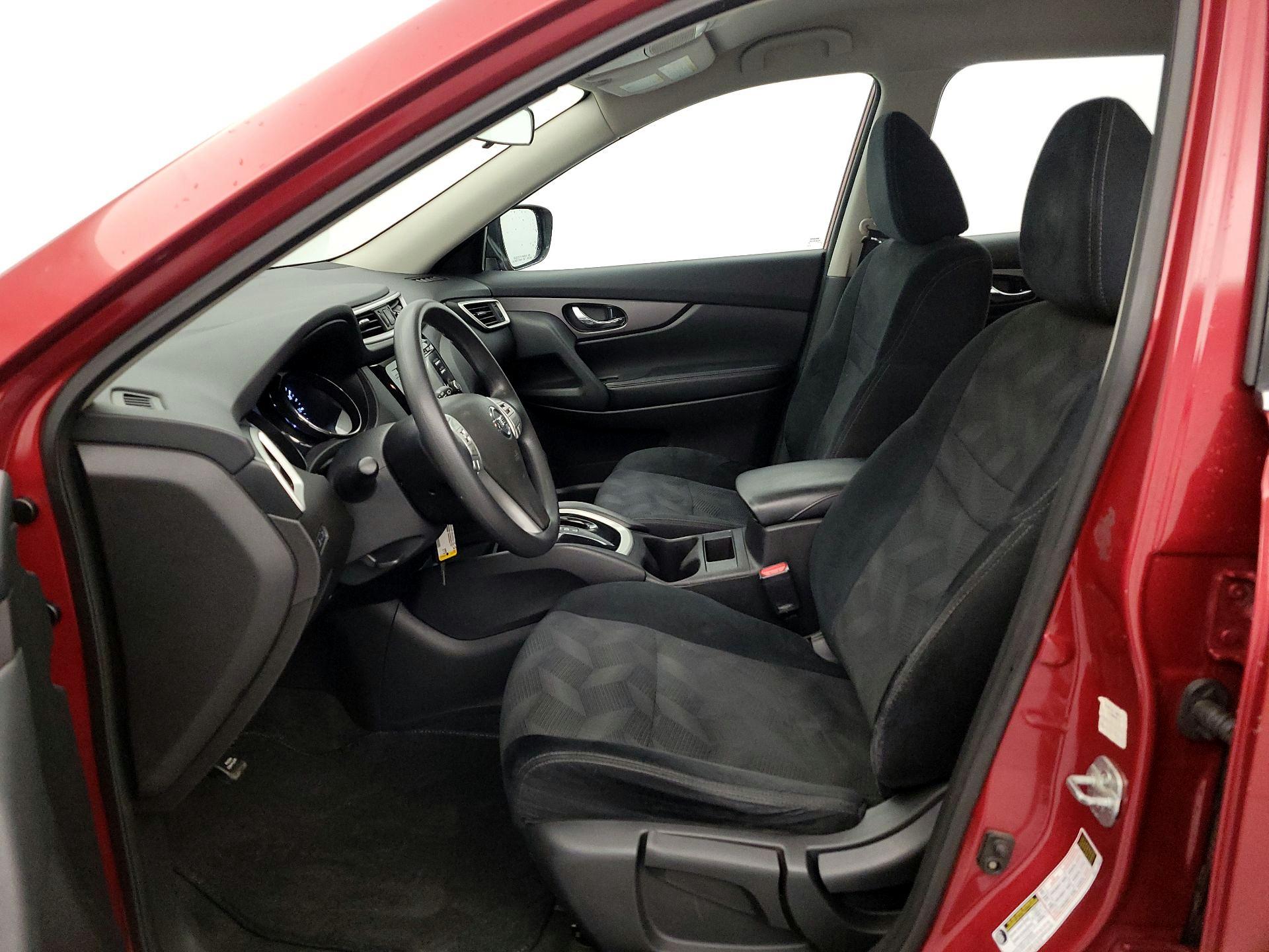 Thumbnail: 2016 Nissan Rogue - 11