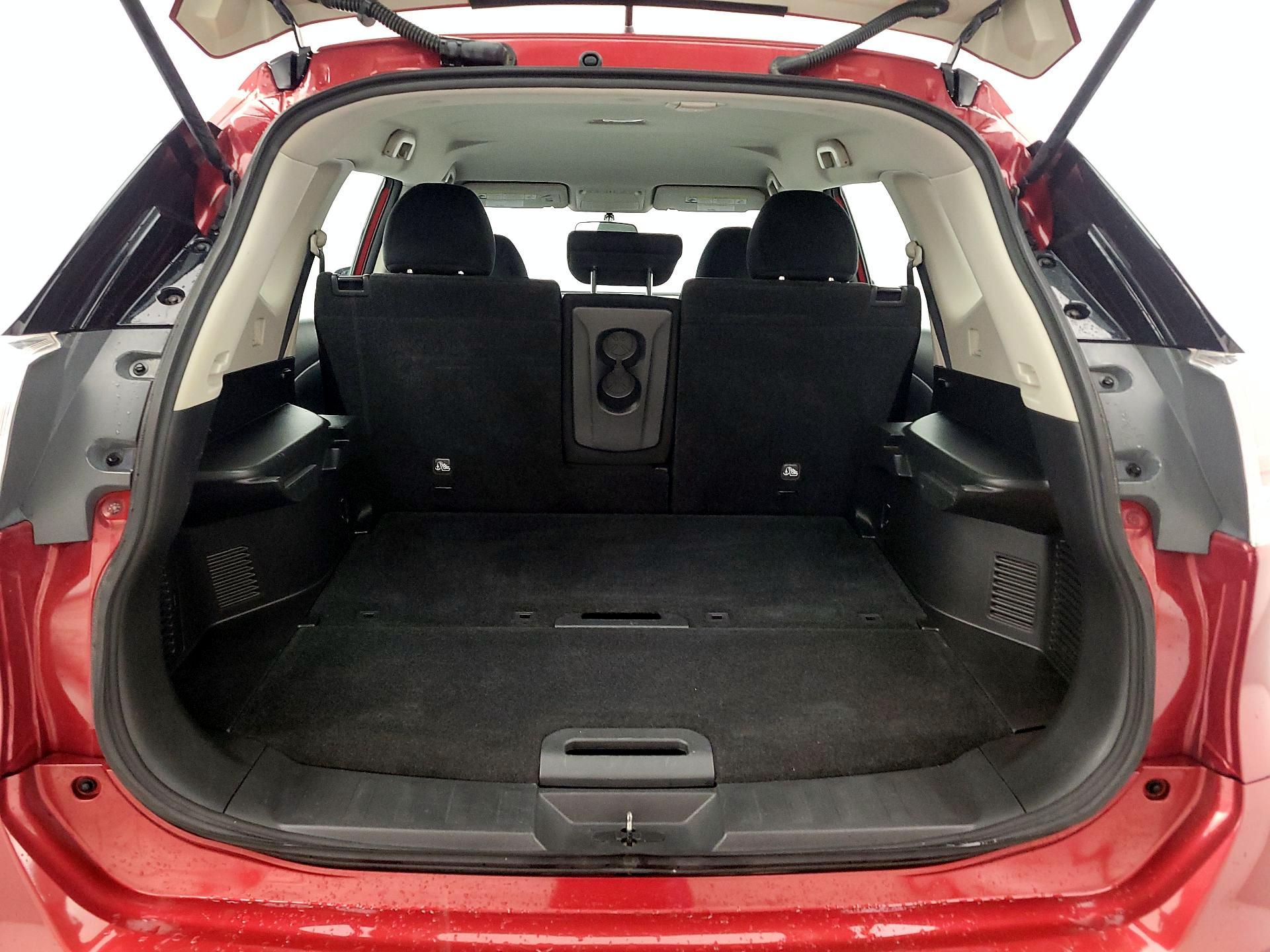 Thumbnail: 2016 Nissan Rogue - 20