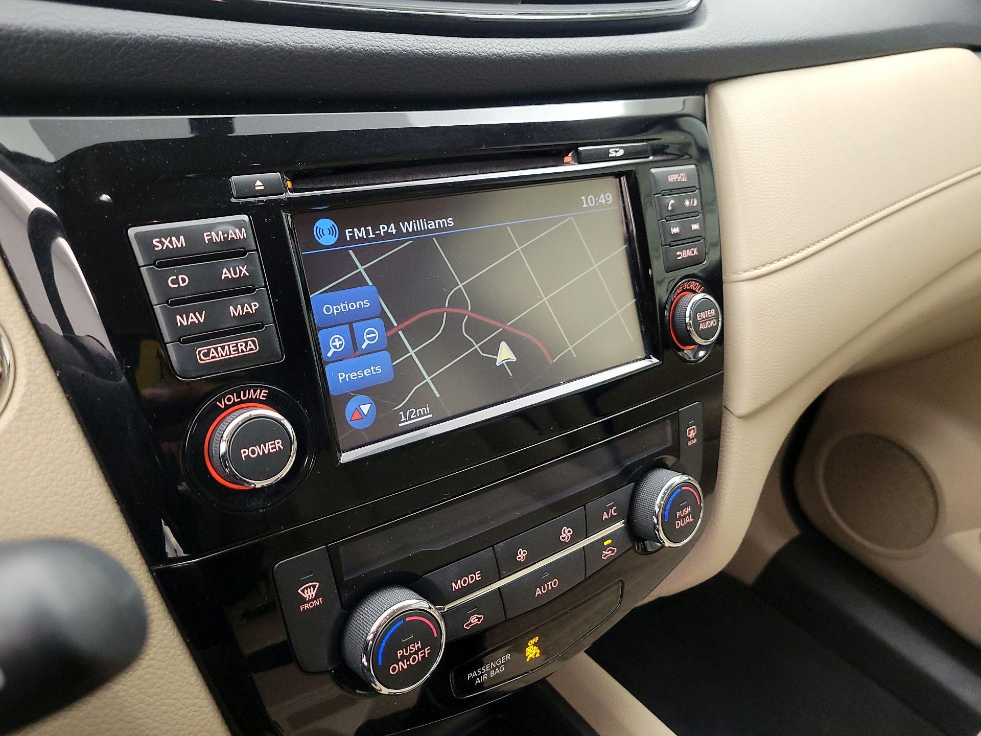 Thumbnail: 2017 Nissan Rogue - 14