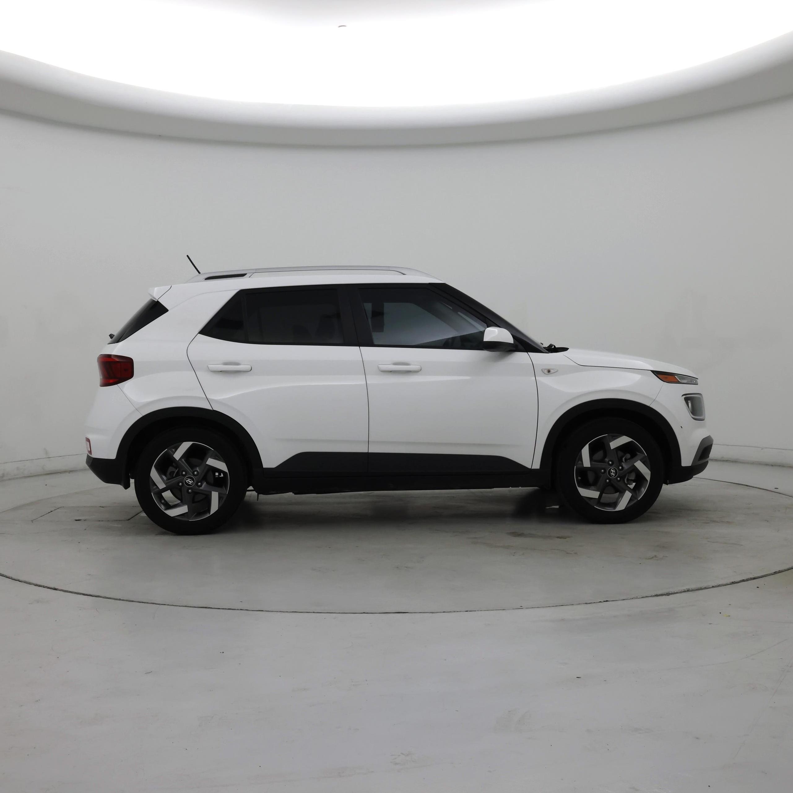 Thumbnail: 2023 Hyundai Venue - 7