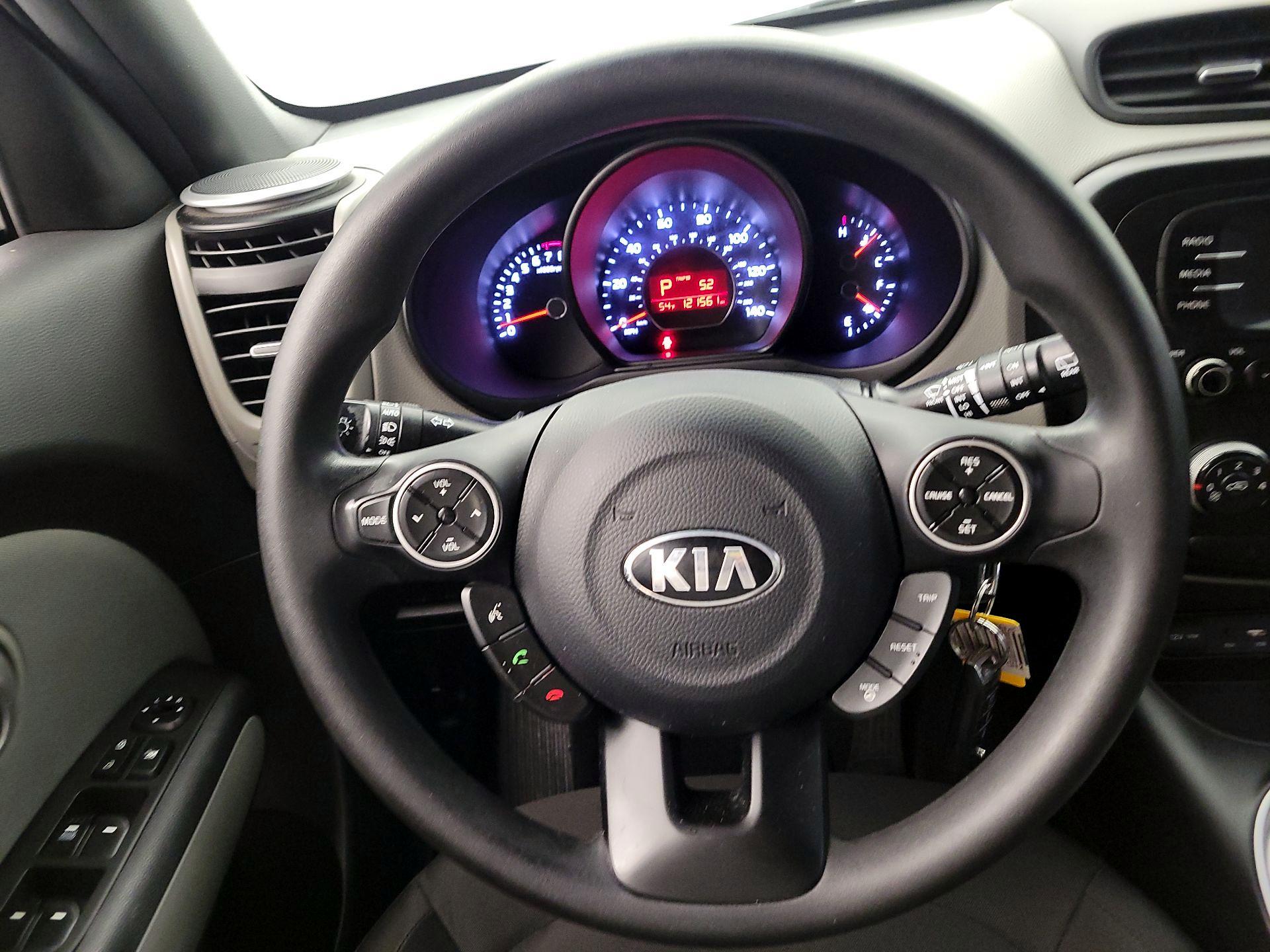 Thumbnail: 2016 Kia Soul - 10
