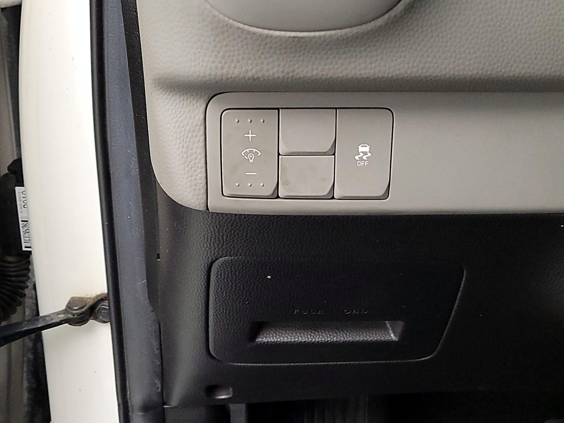 Thumbnail: 2016 Kia Soul - 13