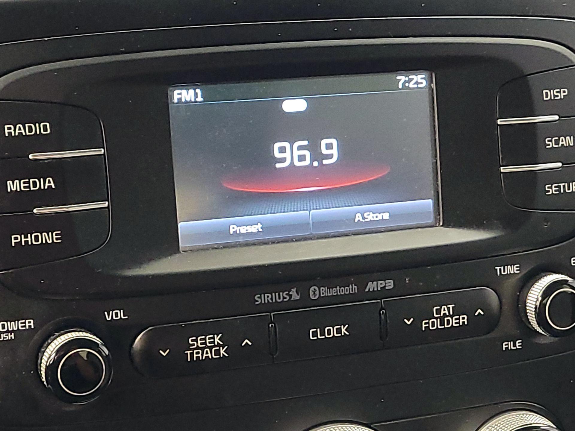 Thumbnail: 2016 Kia Soul - 15