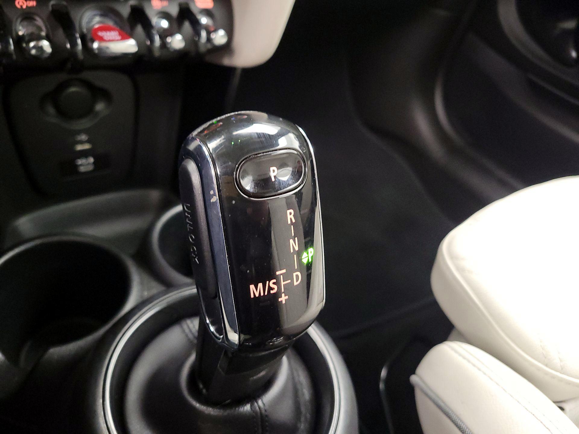 Thumbnail: 2022 MINI Cooper - 18