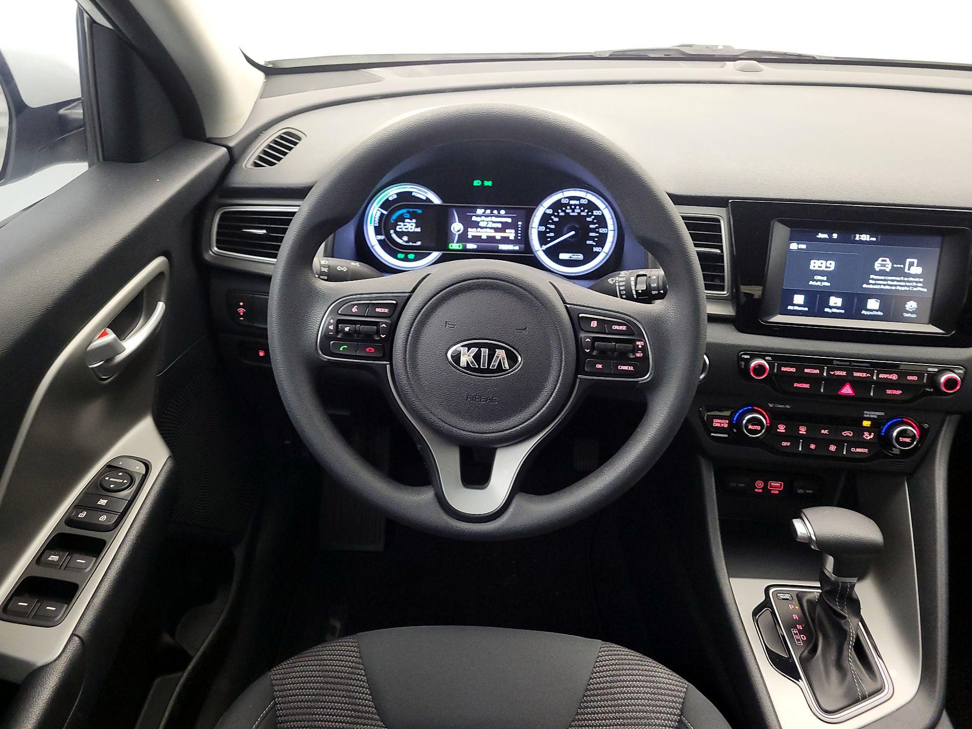 Thumbnail: 2018 Kia Niro - 10