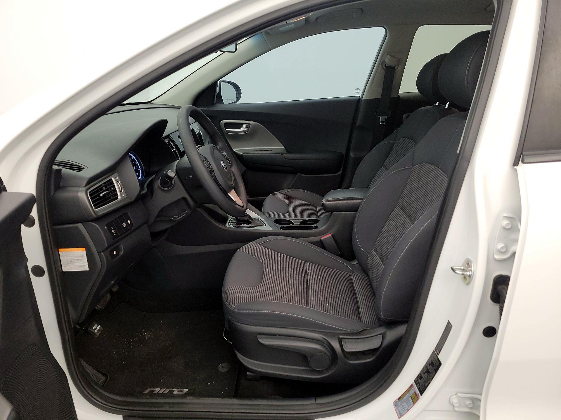 Thumbnail: 2018 Kia Niro - 11