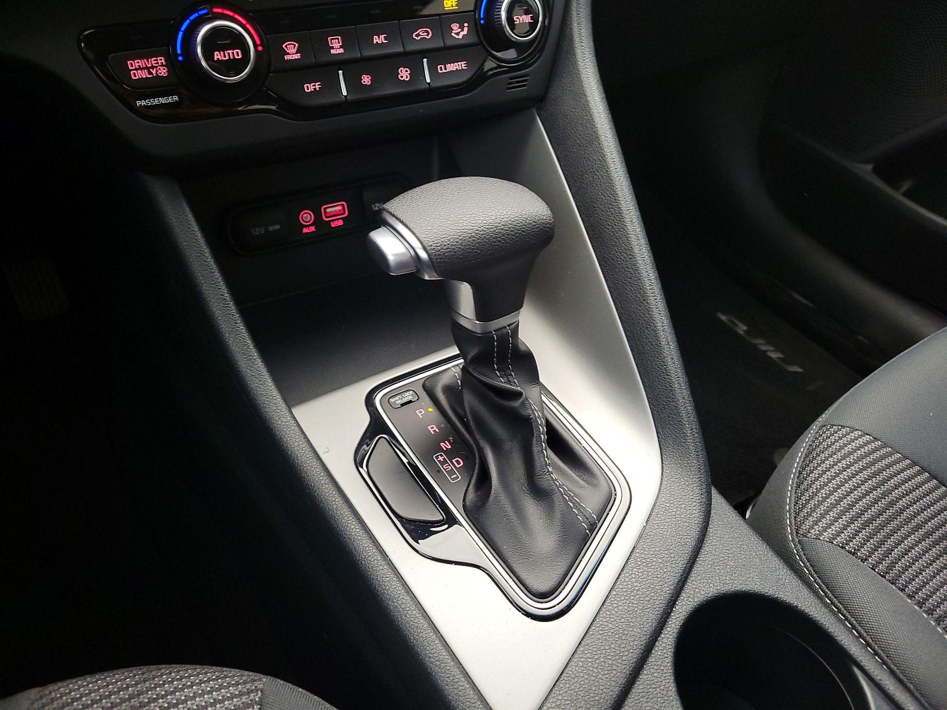 Thumbnail: 2018 Kia Niro - 17