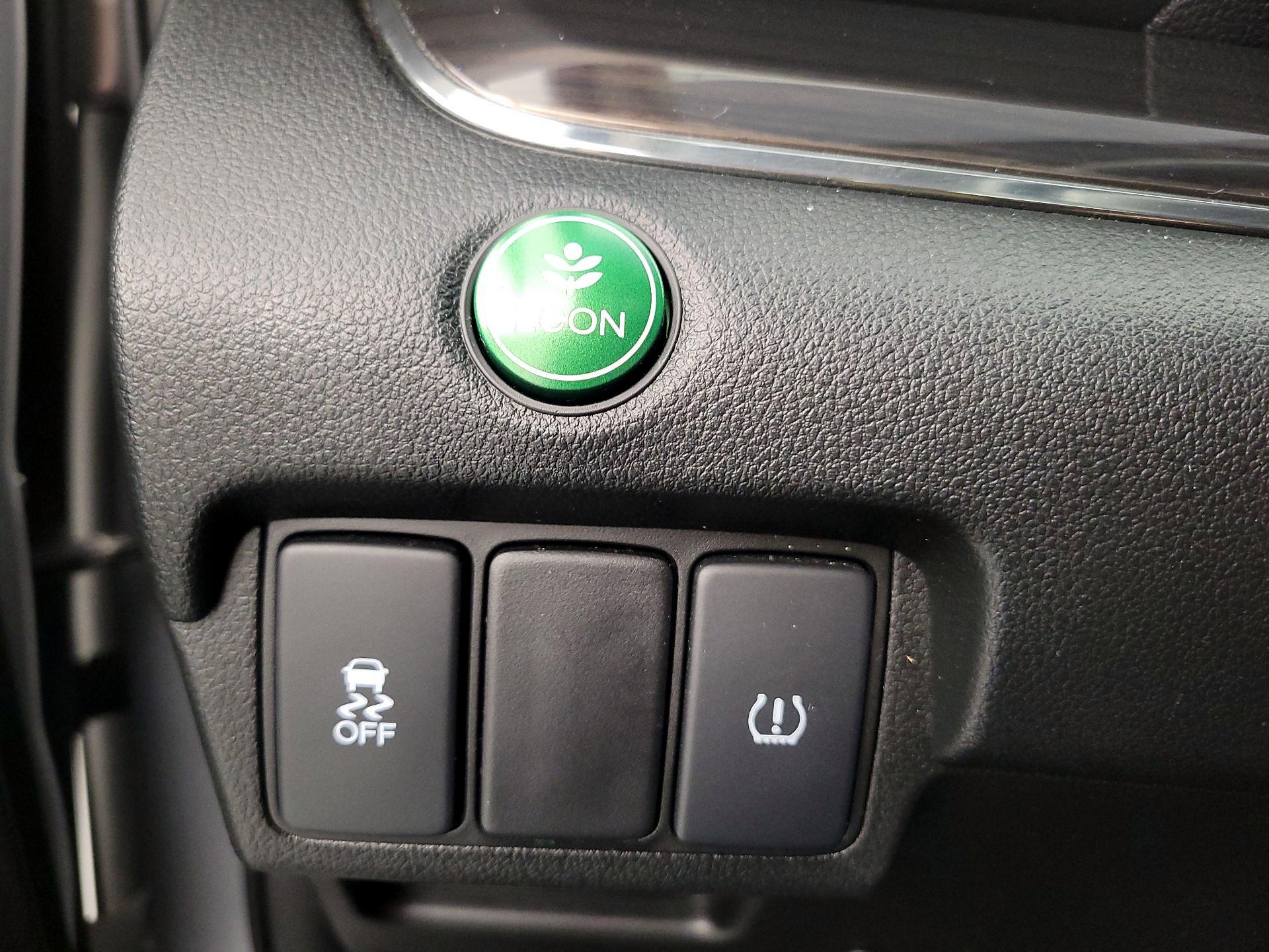 Thumbnail: 2015 Honda CR-V - 13