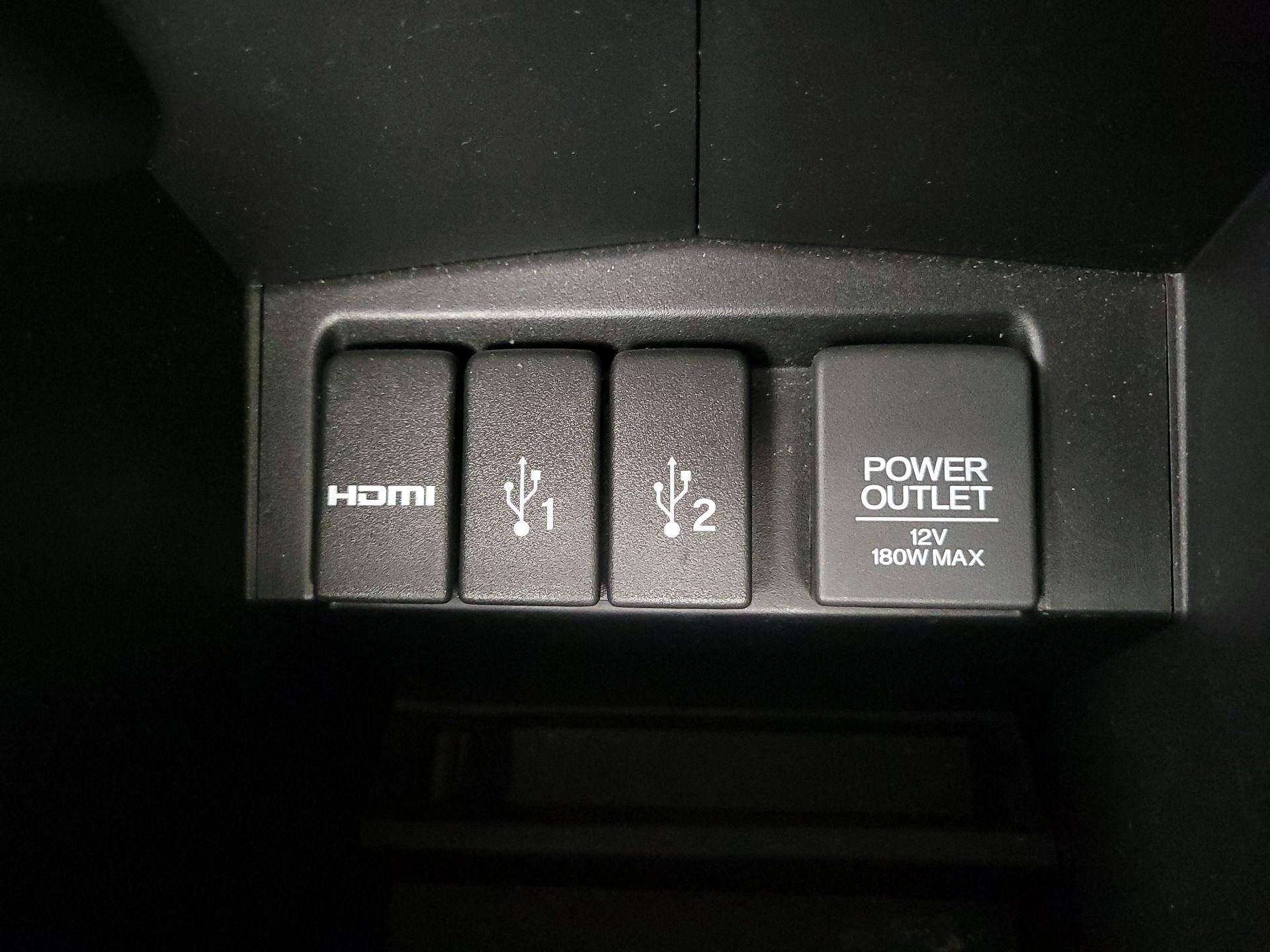 Thumbnail: 2015 Honda CR-V - 18