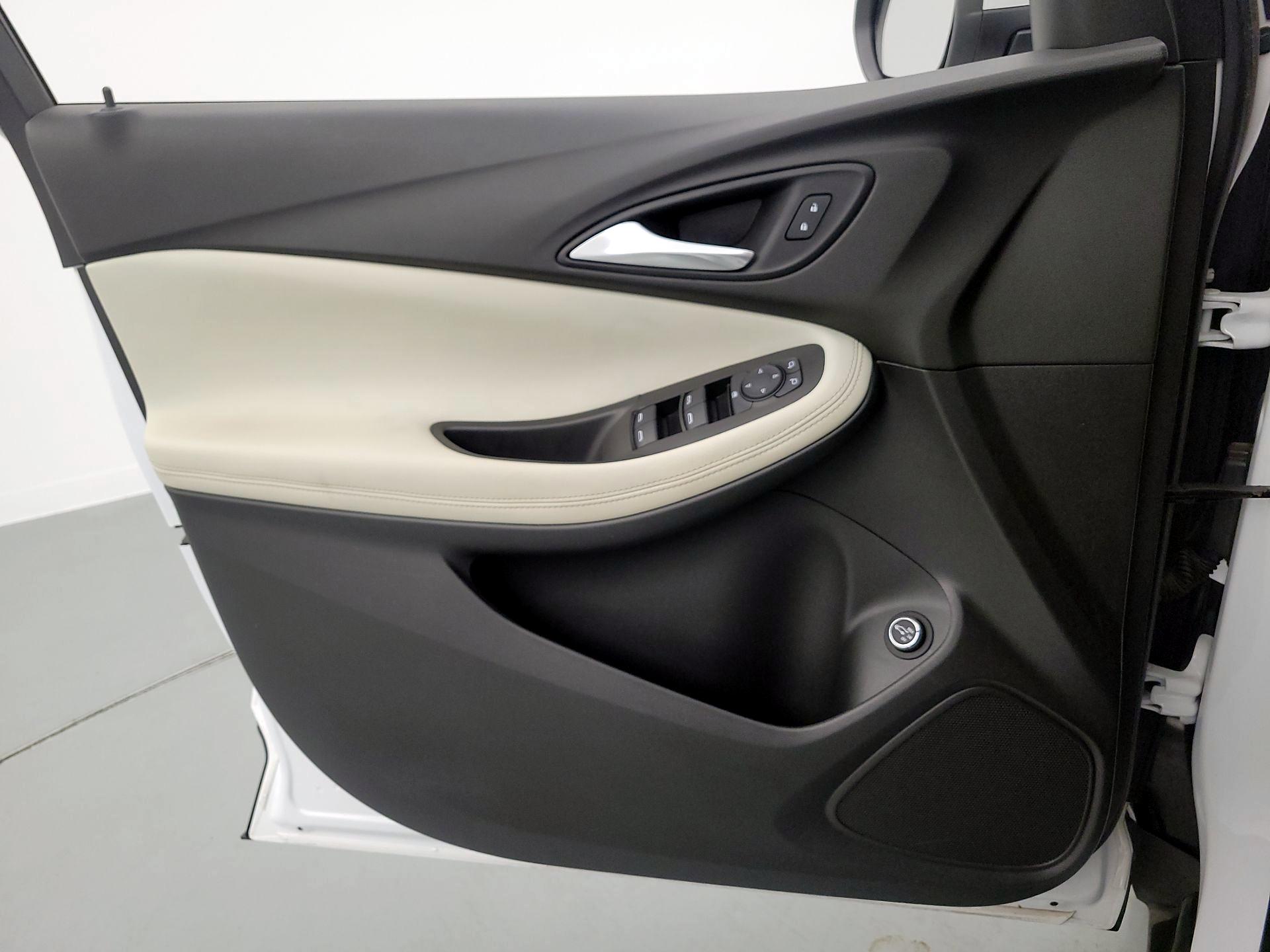 Thumbnail: 2020 Buick Encore GX - 12