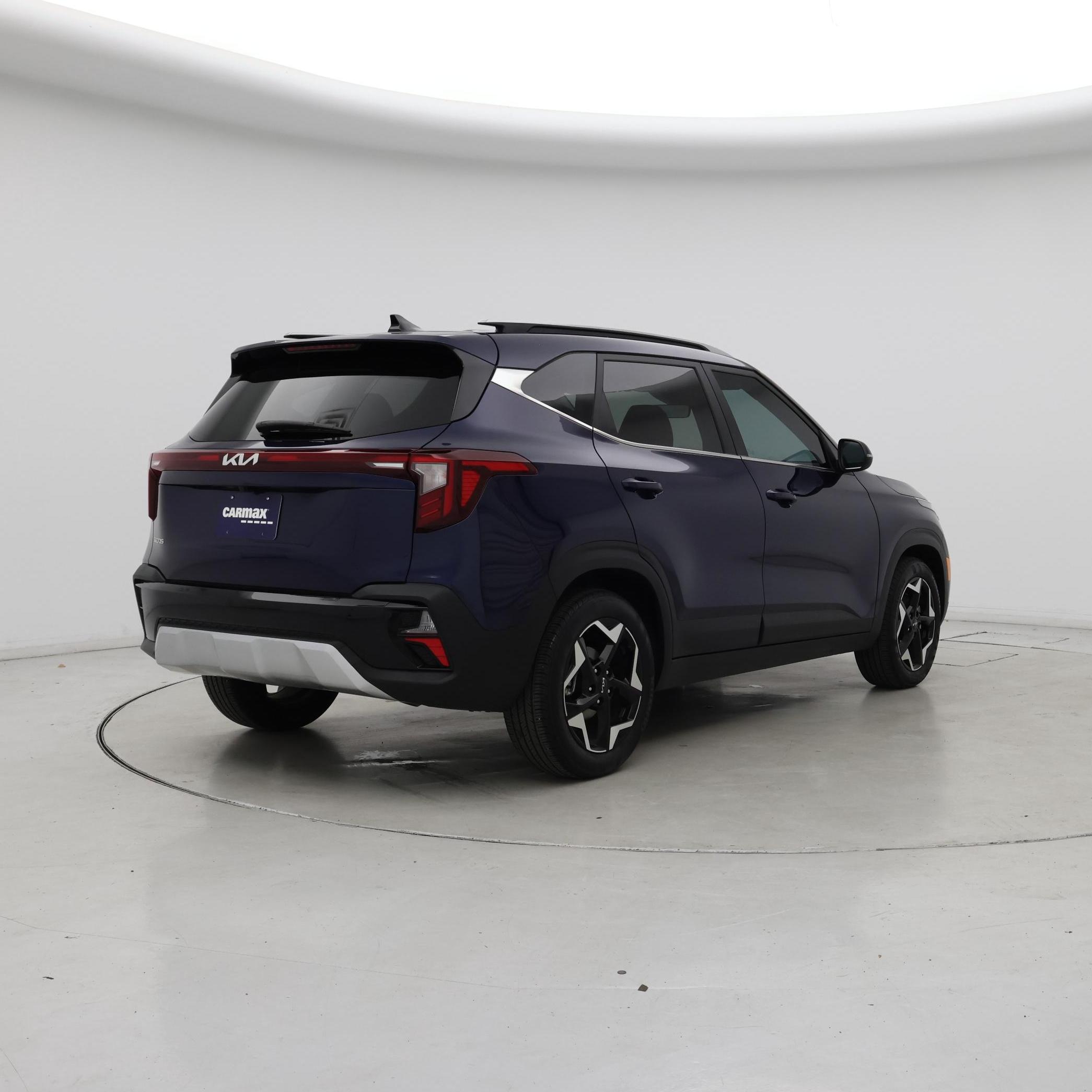 Thumbnail: 2024 Kia Seltos - 8