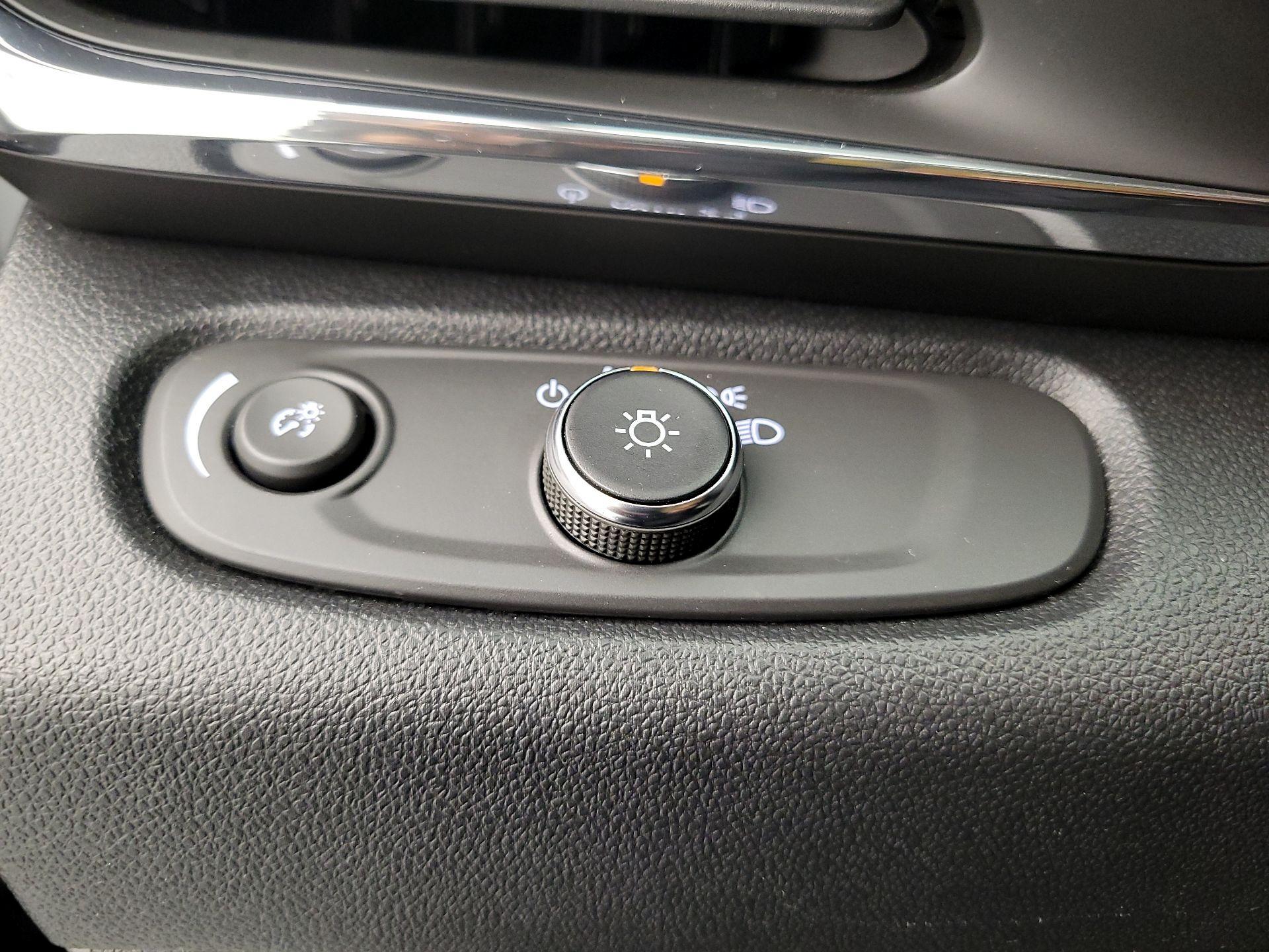 Thumbnail: 2025 Buick Envista - 13