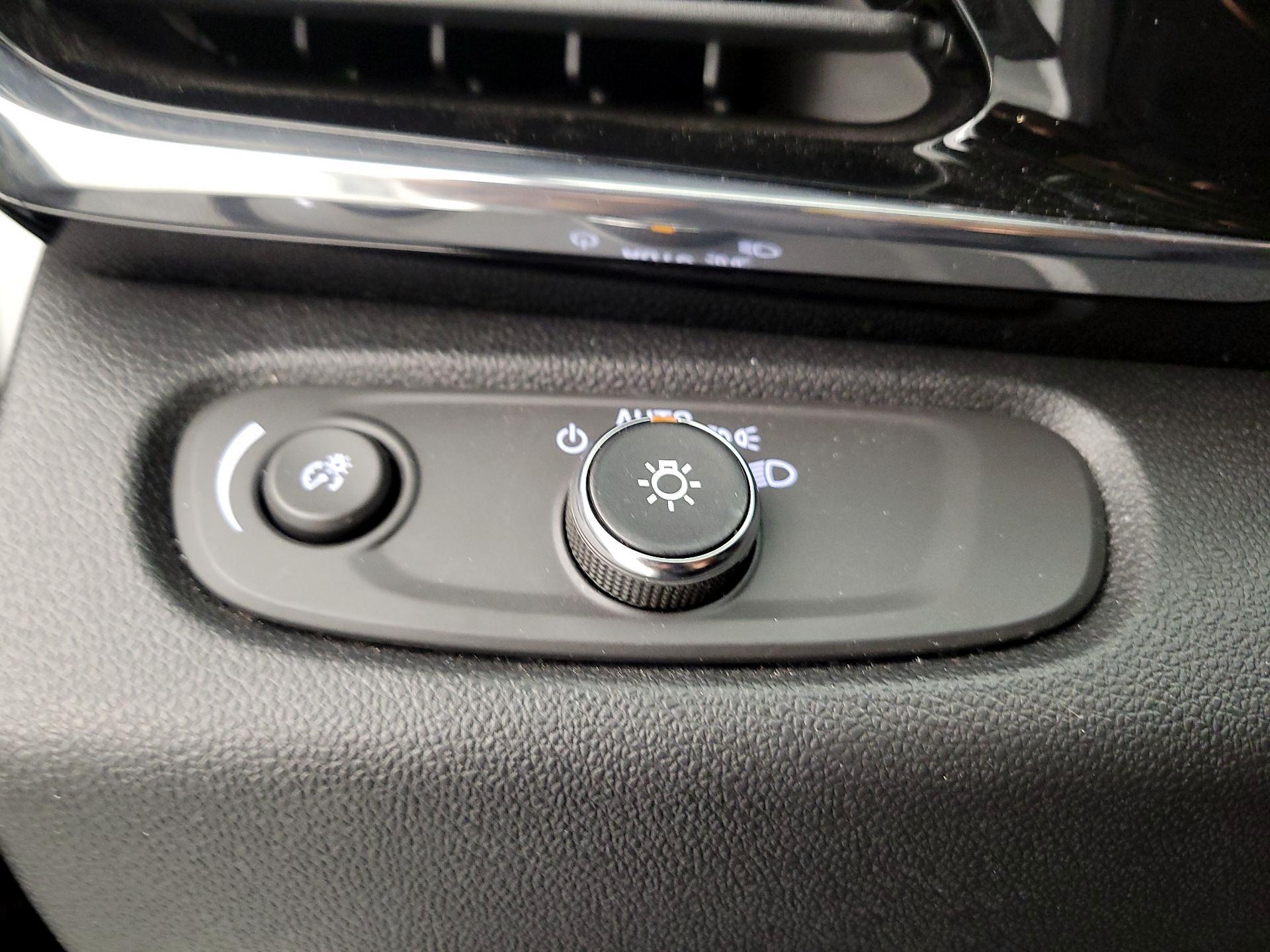 Thumbnail: 2025 Buick Envista - 13