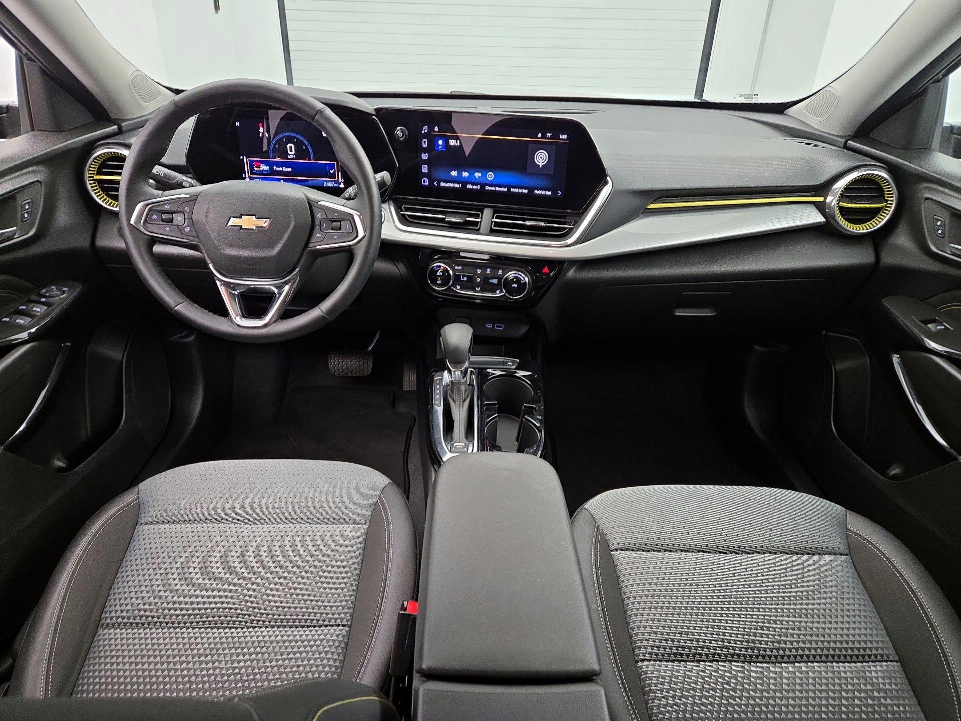 Thumbnail: 2025 Chevrolet Trax - 9