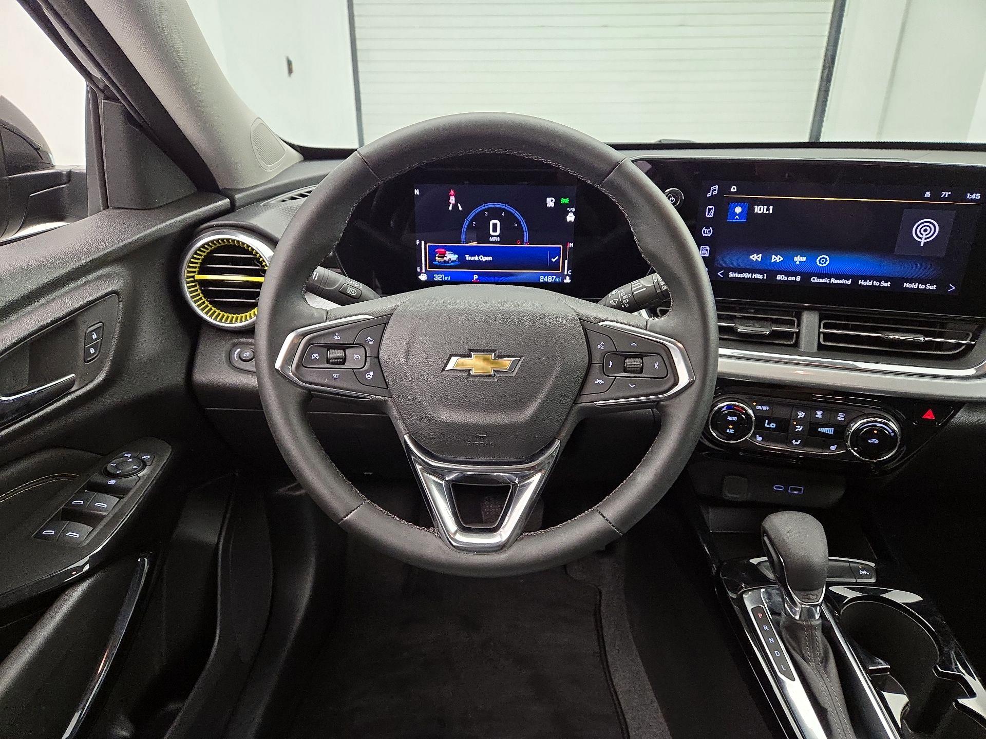 Thumbnail: 2025 Chevrolet Trax - 10