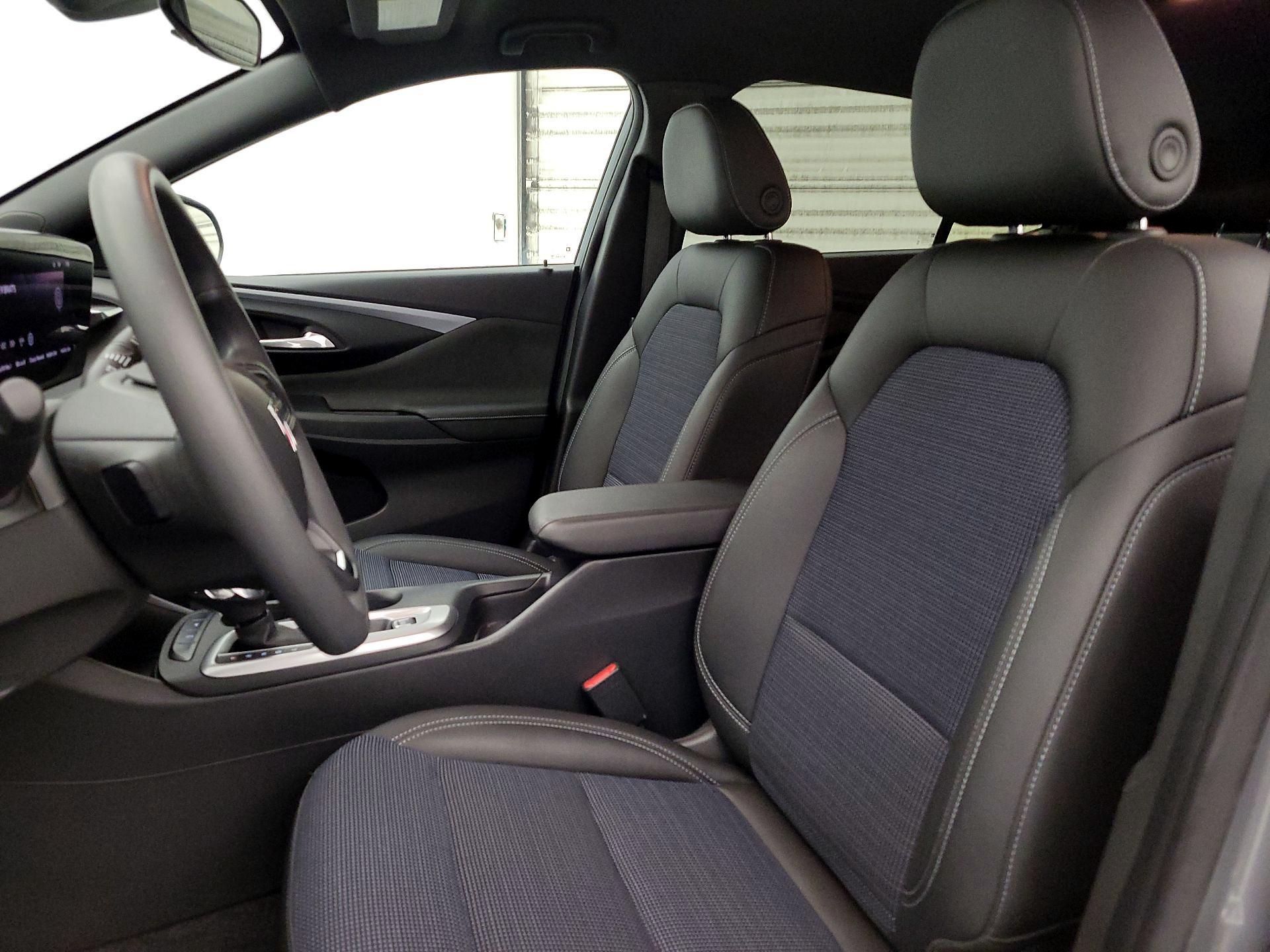 Thumbnail: 2025 Buick Envista - 11