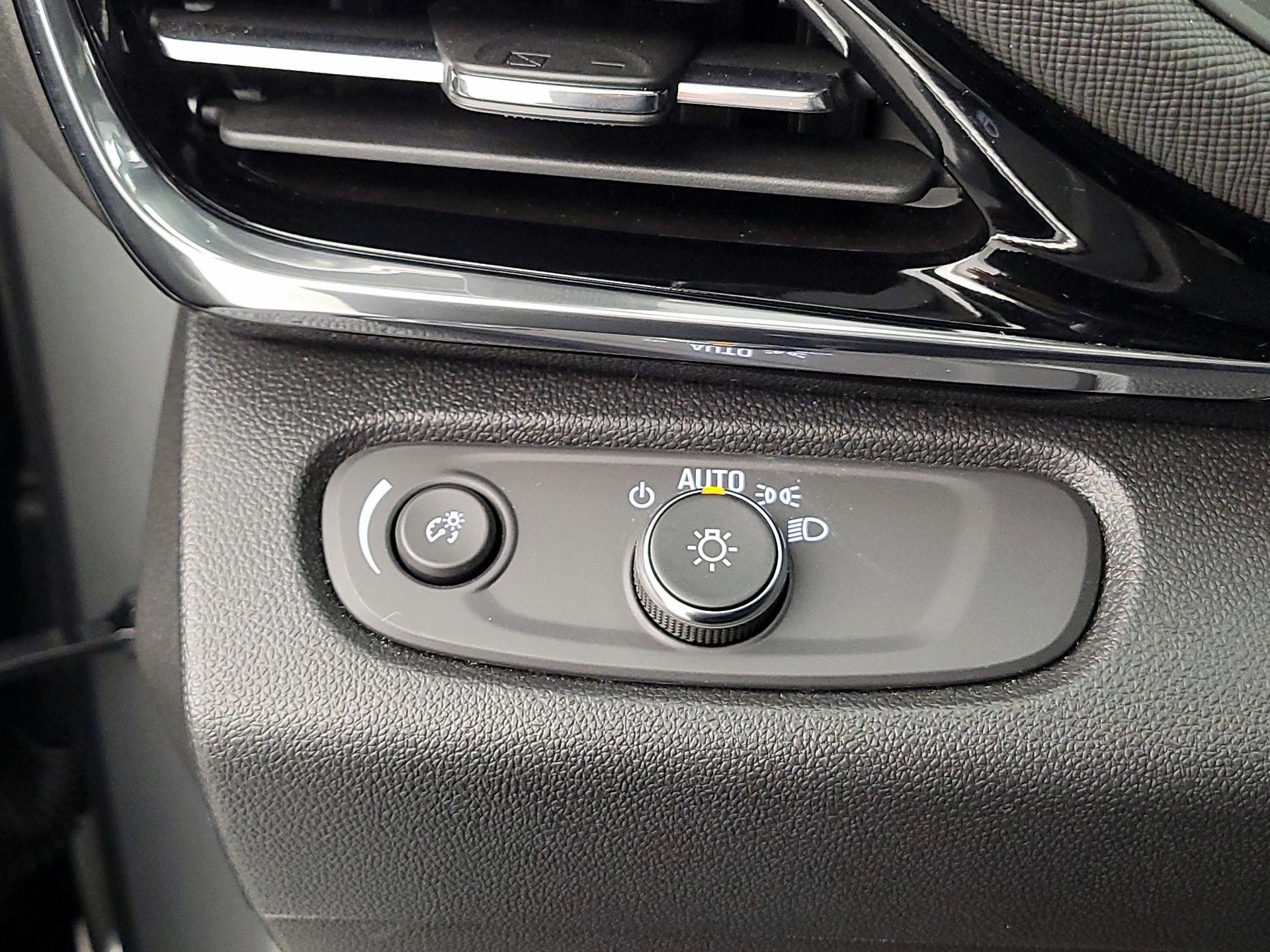 Thumbnail: 2025 Buick Envista - 13