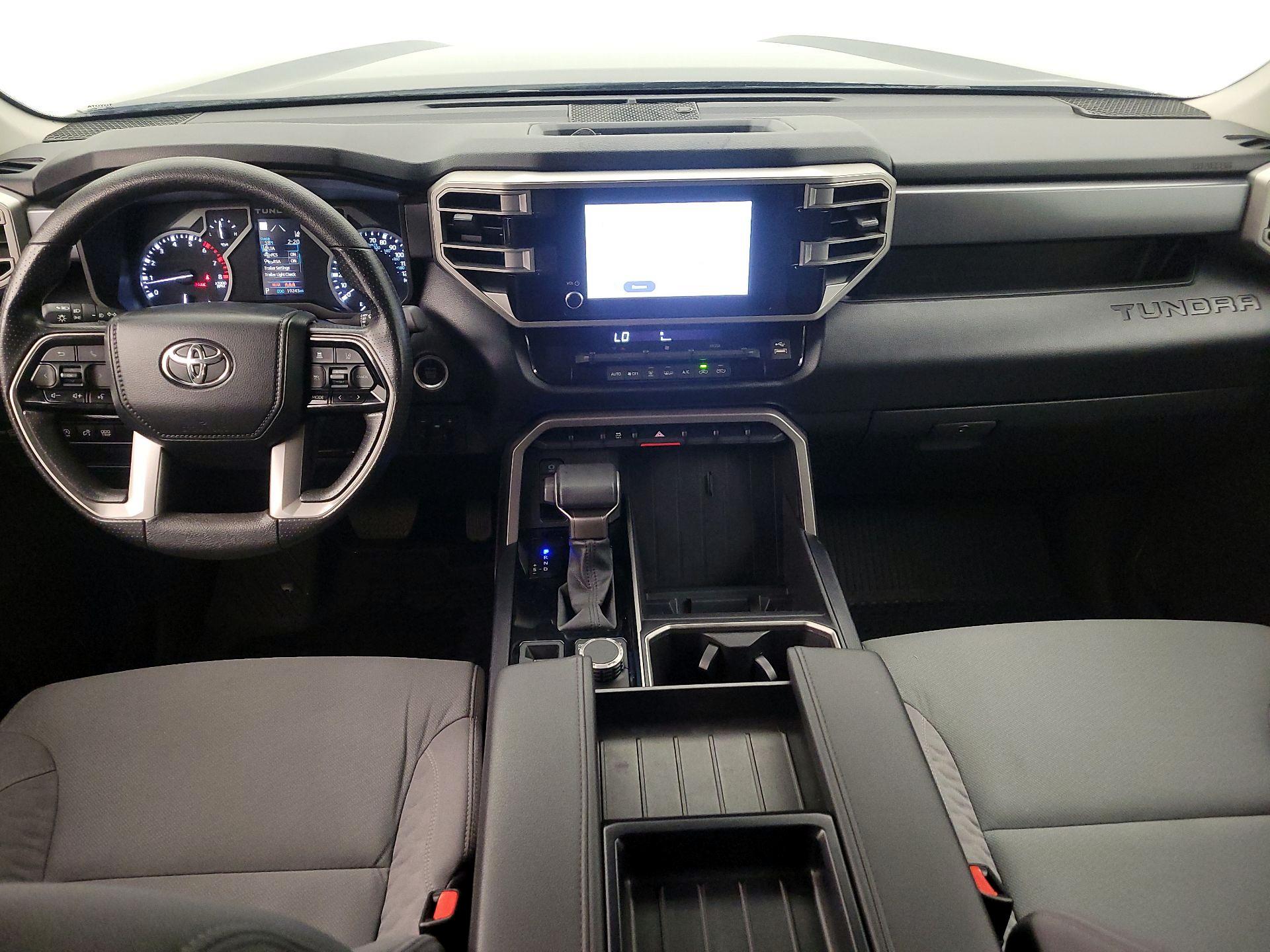 Thumbnail: 2024 Toyota Tundra - 9