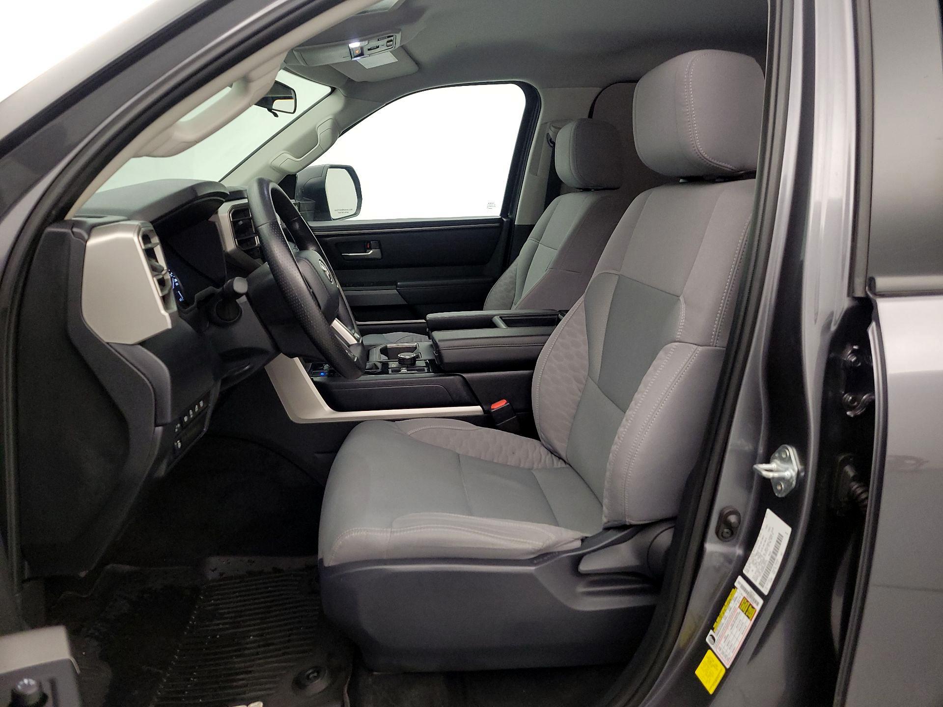 Thumbnail: 2024 Toyota Tundra - 11