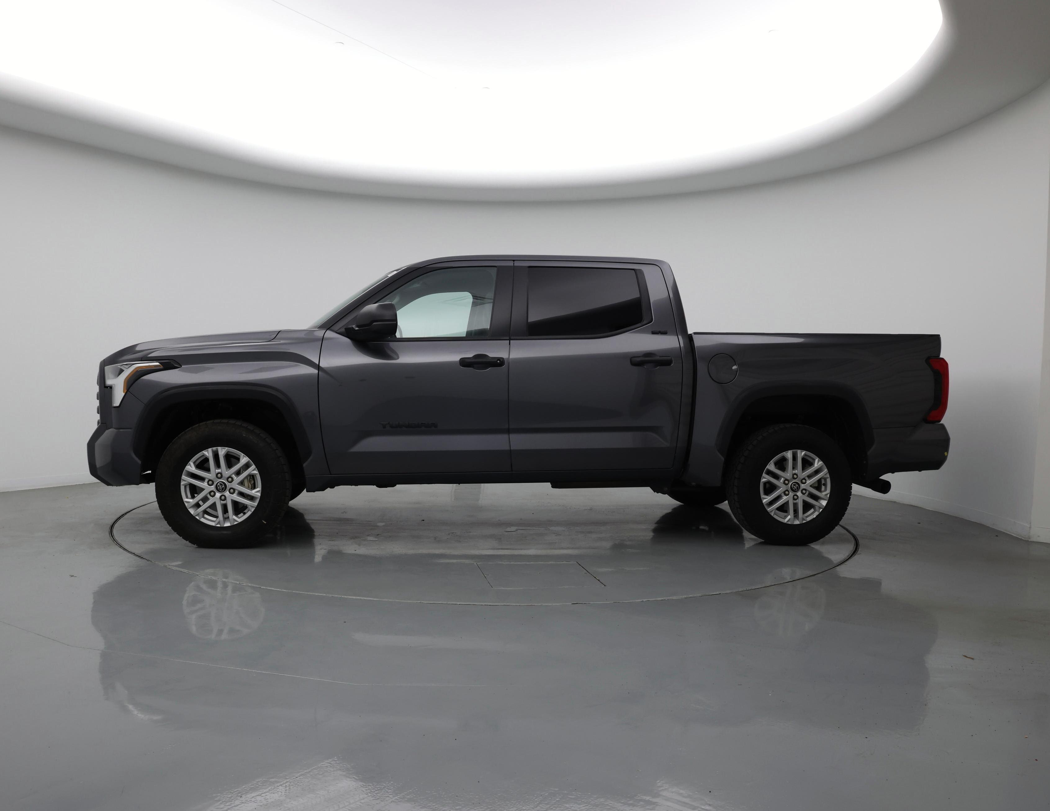 Thumbnail: 2024 Toyota Tundra - 3