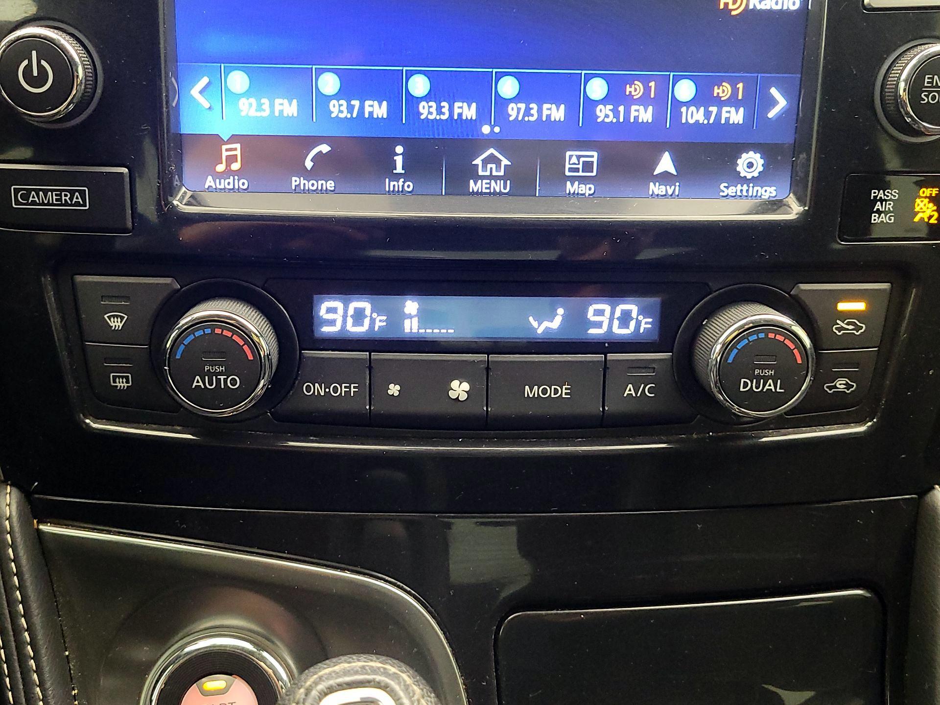 Thumbnail: 2016 Nissan Maxima - 16