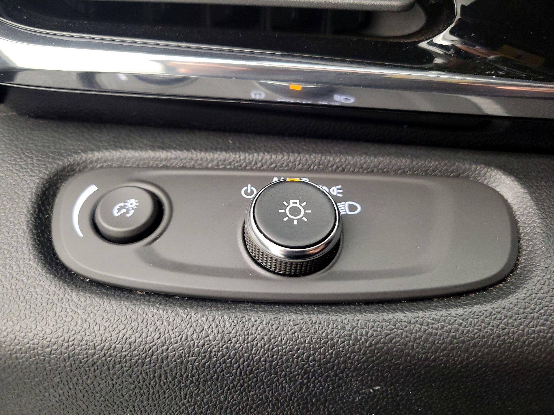 Thumbnail: 2025 Buick Envista - 13